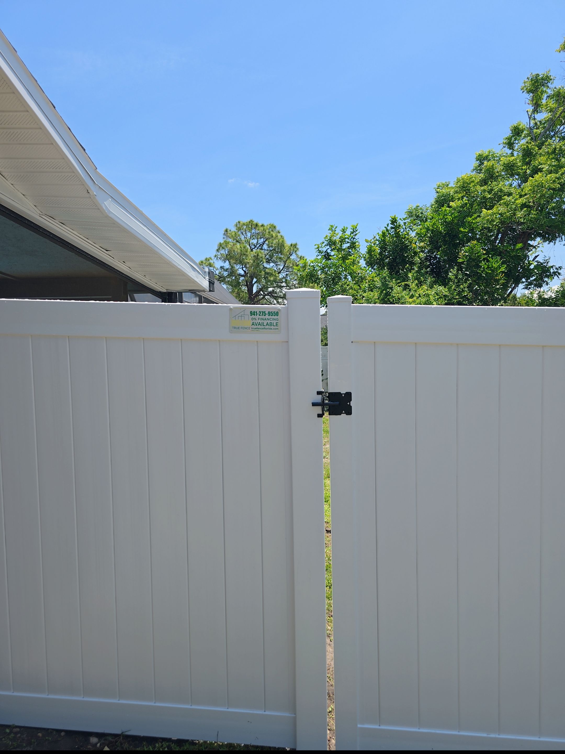 Vinyl Fence in Sarasota by True Fence LLC