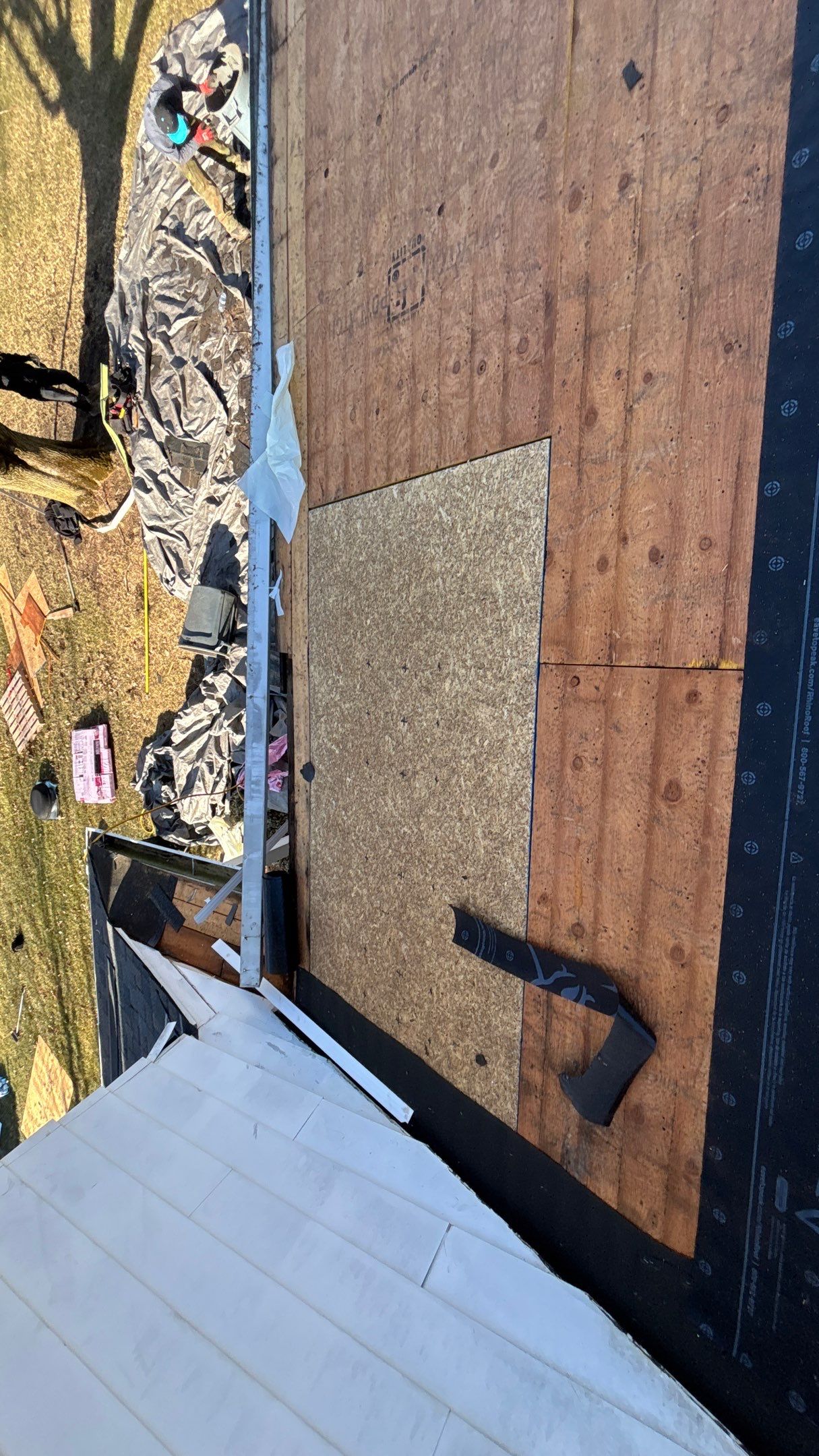 Siding Replacement using Alside Charcoal Smoke and Roof Replacement using Owens Corning Peppercorn by 180 Contractors