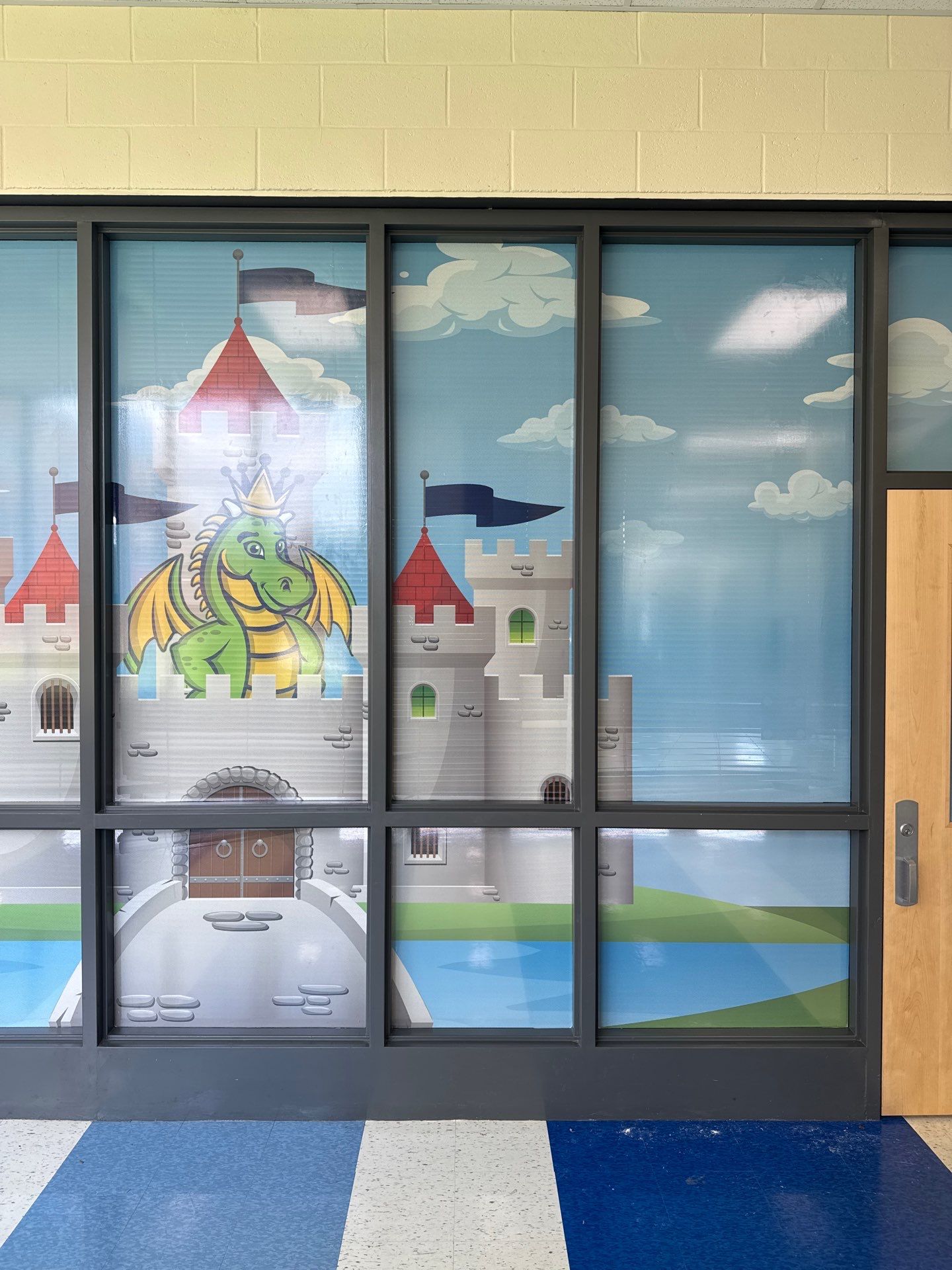 Knights View Elementary School by QC Signs and Graphics