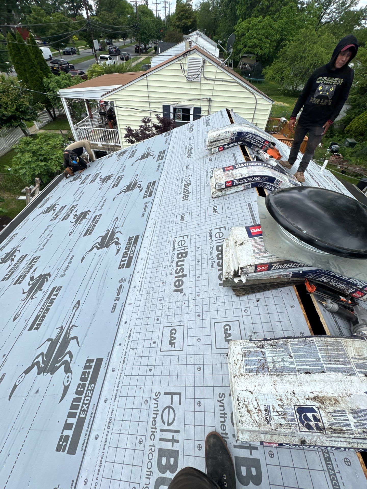 Residential Roofing Installation using GAF HDZ SHINGLES by La Bendicion Contruction Llc