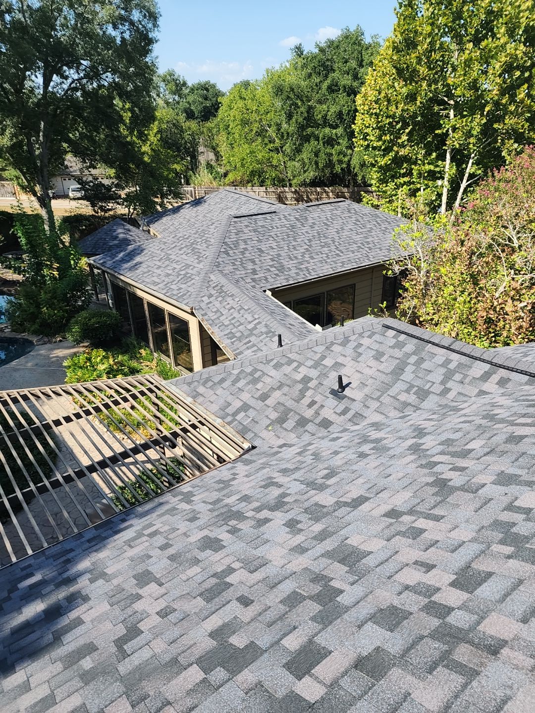 Residential Roofing Installation using Owen's Corning Duration (Lifetime) Shingles by Roof Repair Company