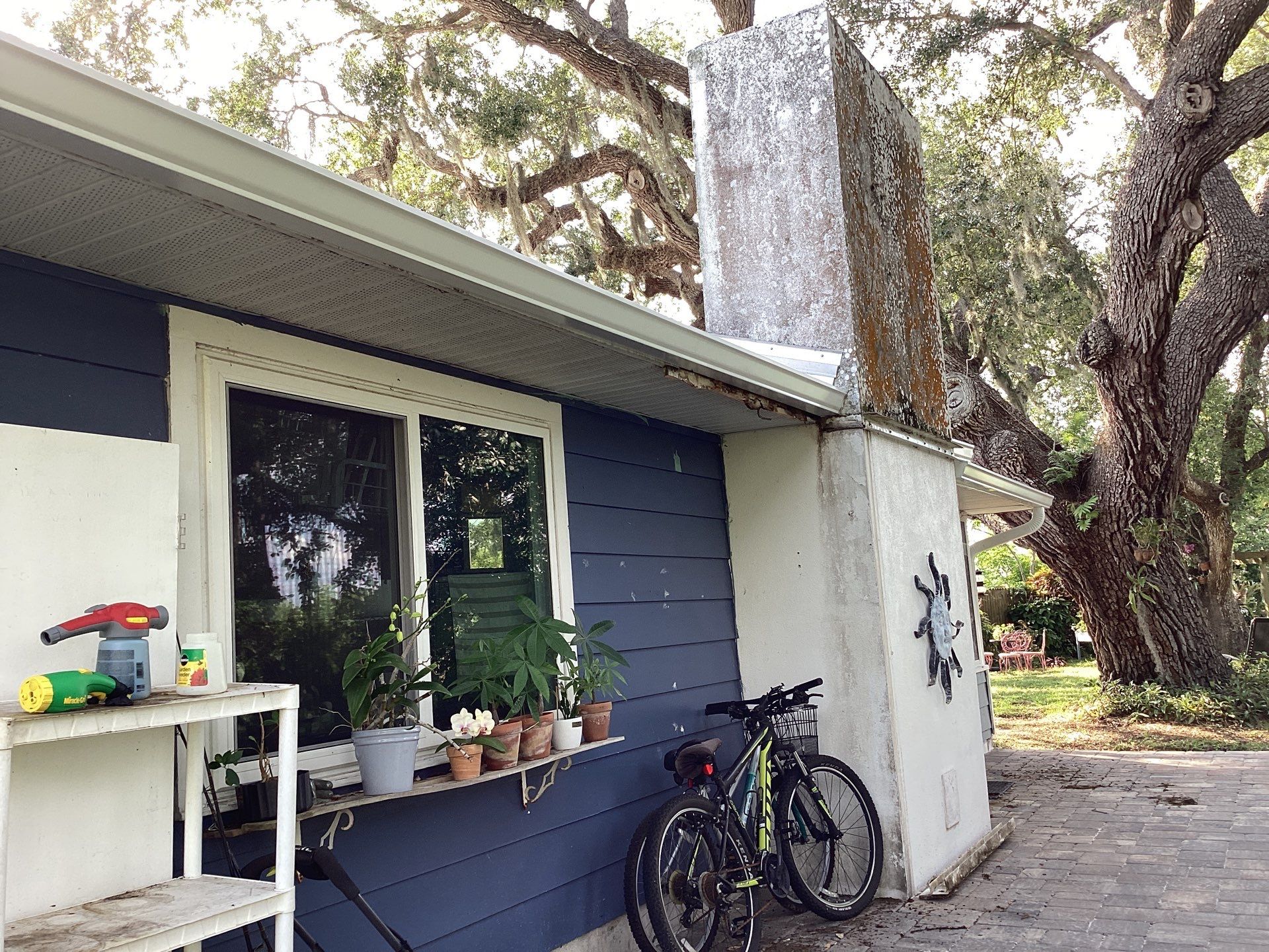 White 6-Inch Gutters and Leaf Guard Installation in Fort Myers FL by Gutter Professors