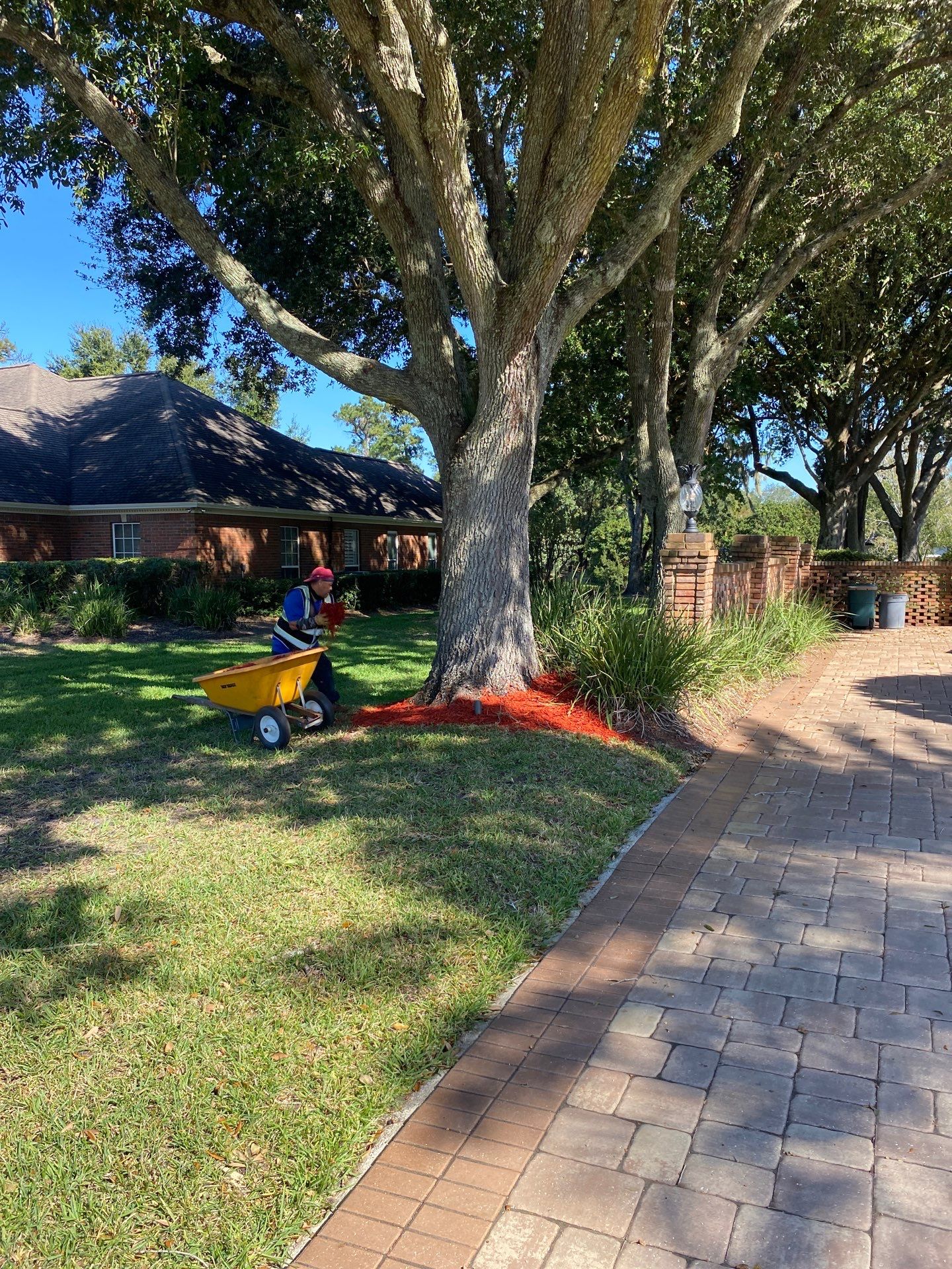 Deerwood Resident | Mulch Freshen Up by ProGreen Services