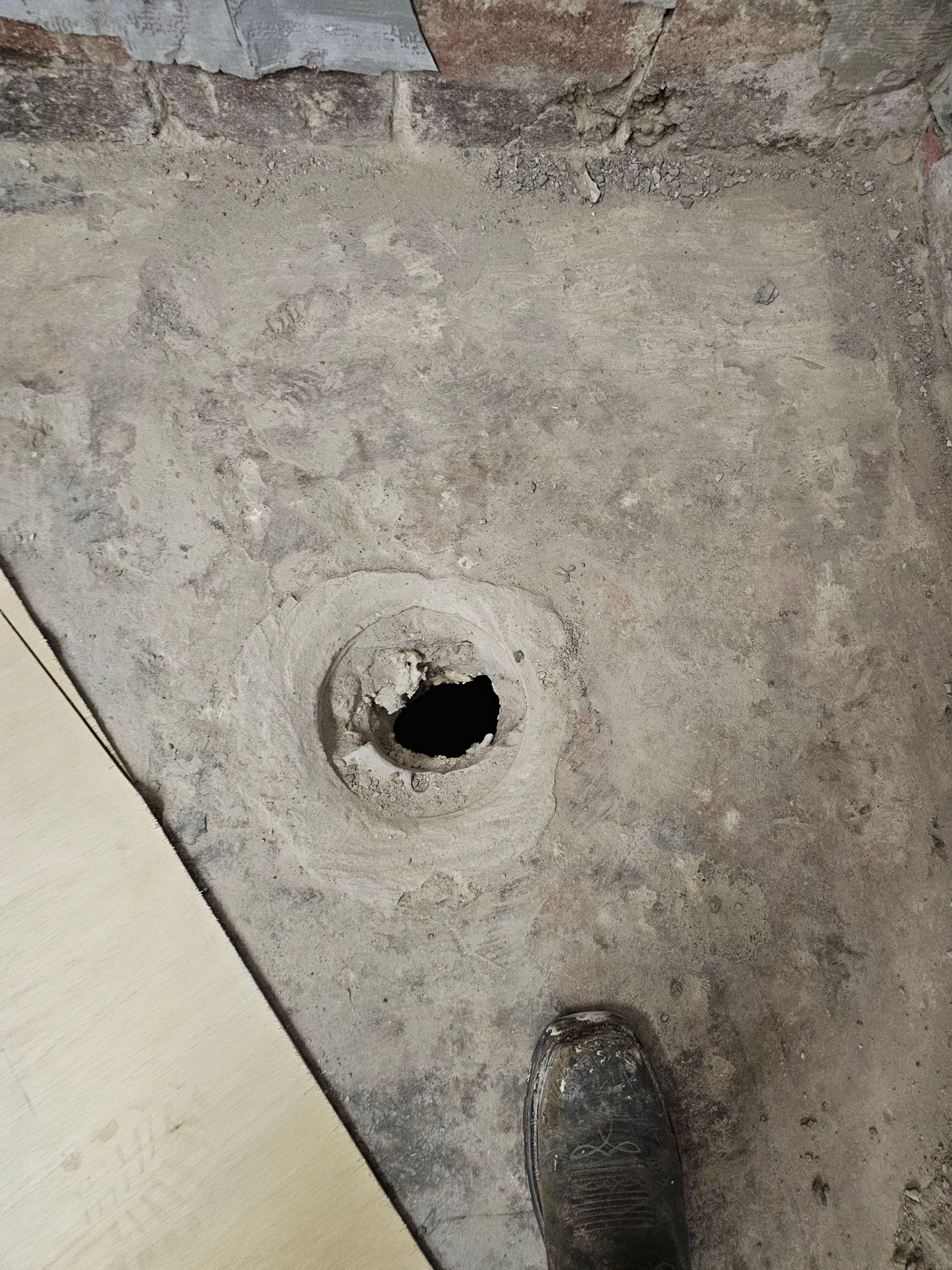 Showers & Storage by EL-GC LLC 