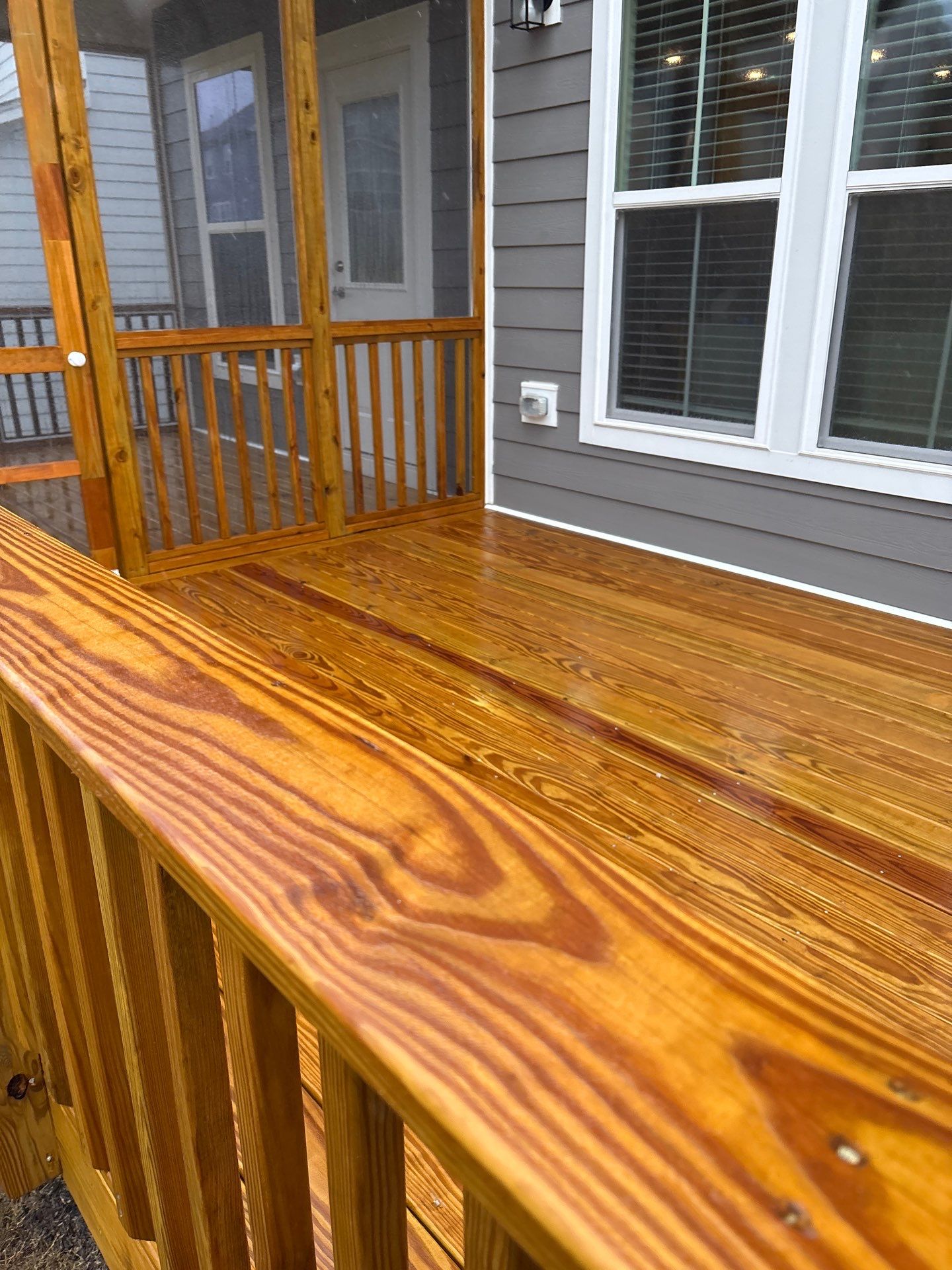 Wood Deck using Wood Sealant by DuraSeal