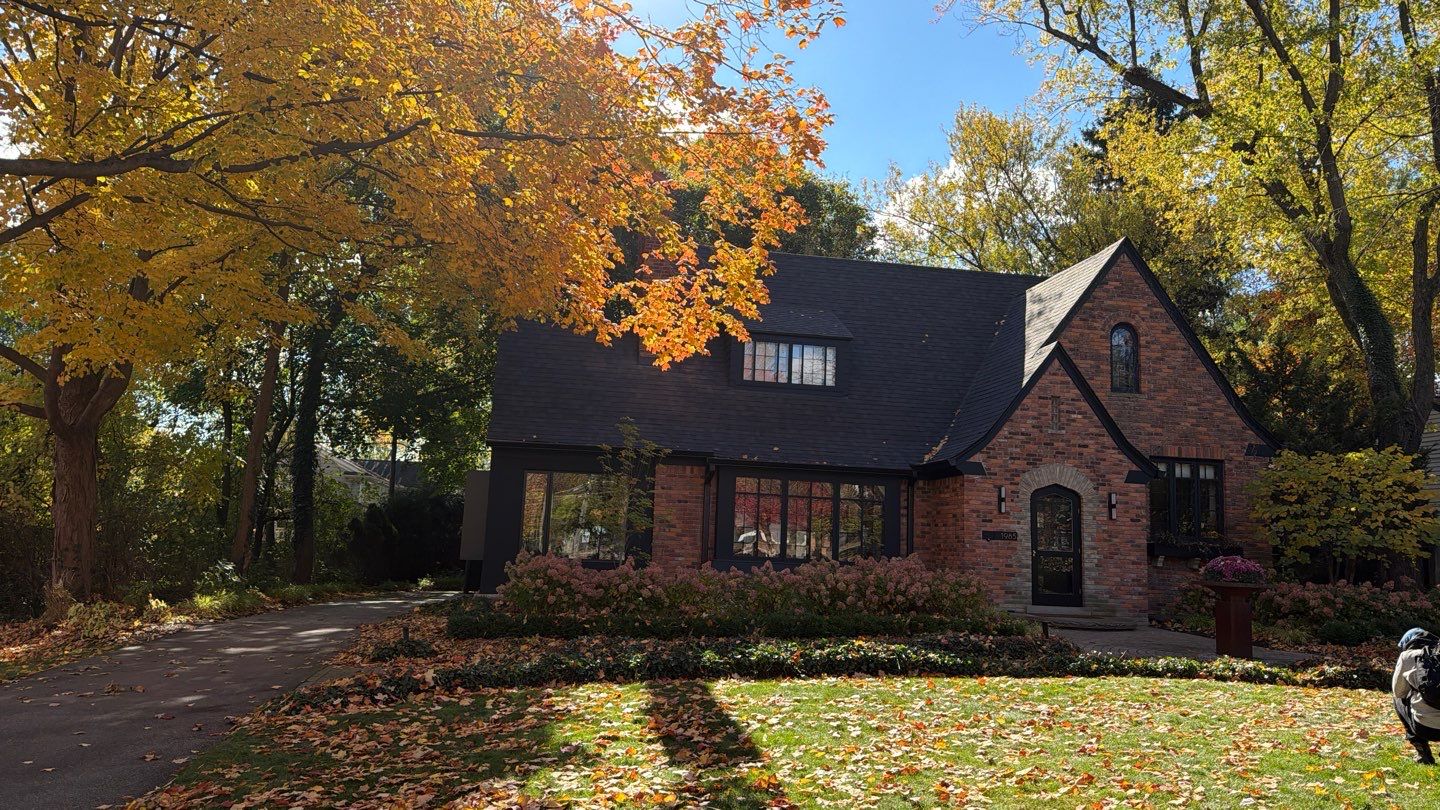 Roof Replacement using Owens Corning Onyx Black by 180 Contractors