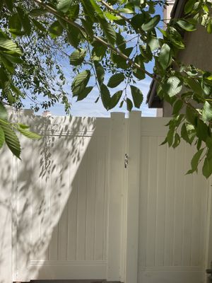 Fence Installation using Vinyl