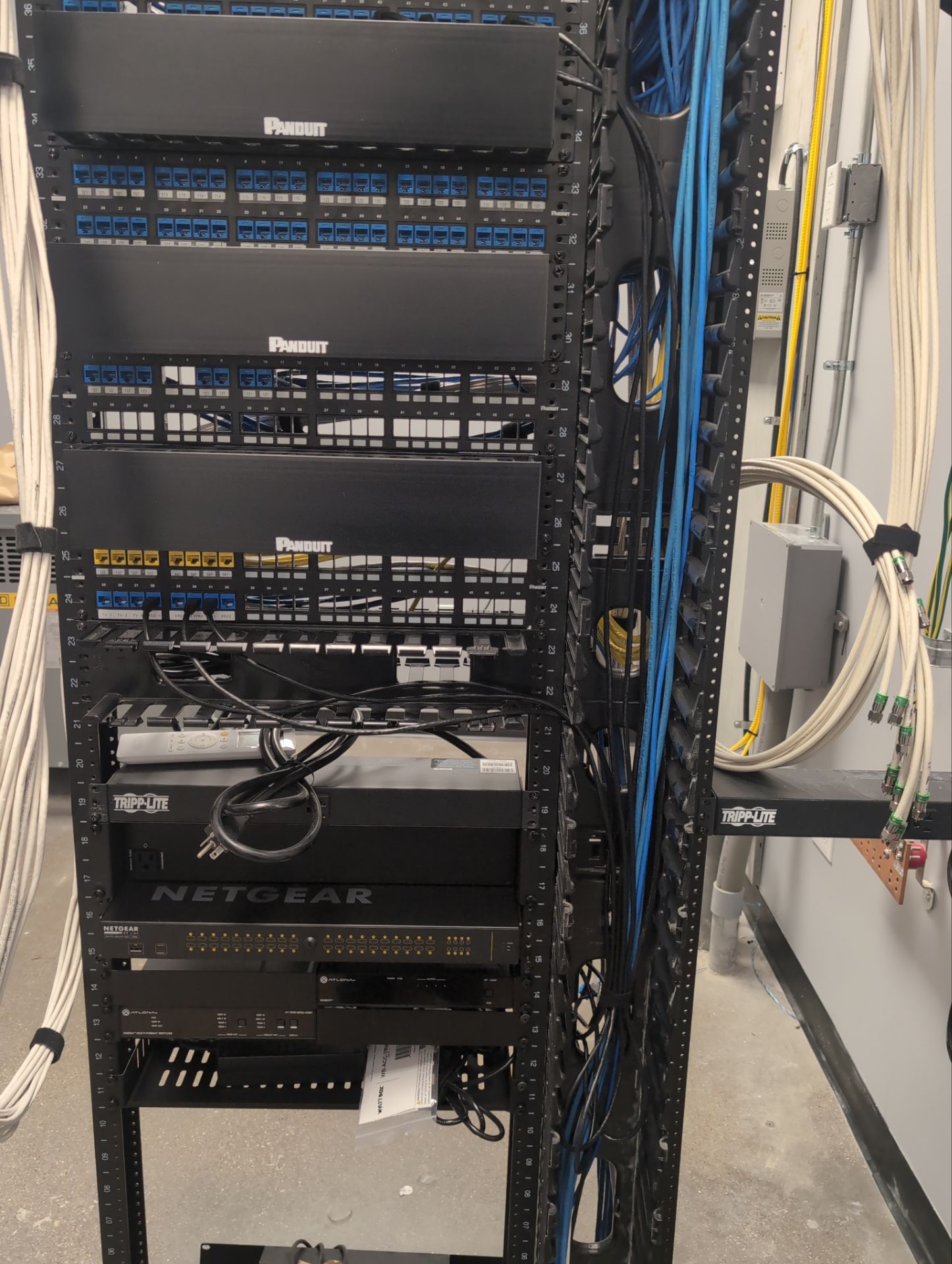 Commercial AV Integration and Network Infrastructure for Lebanon Facility by Techkinect