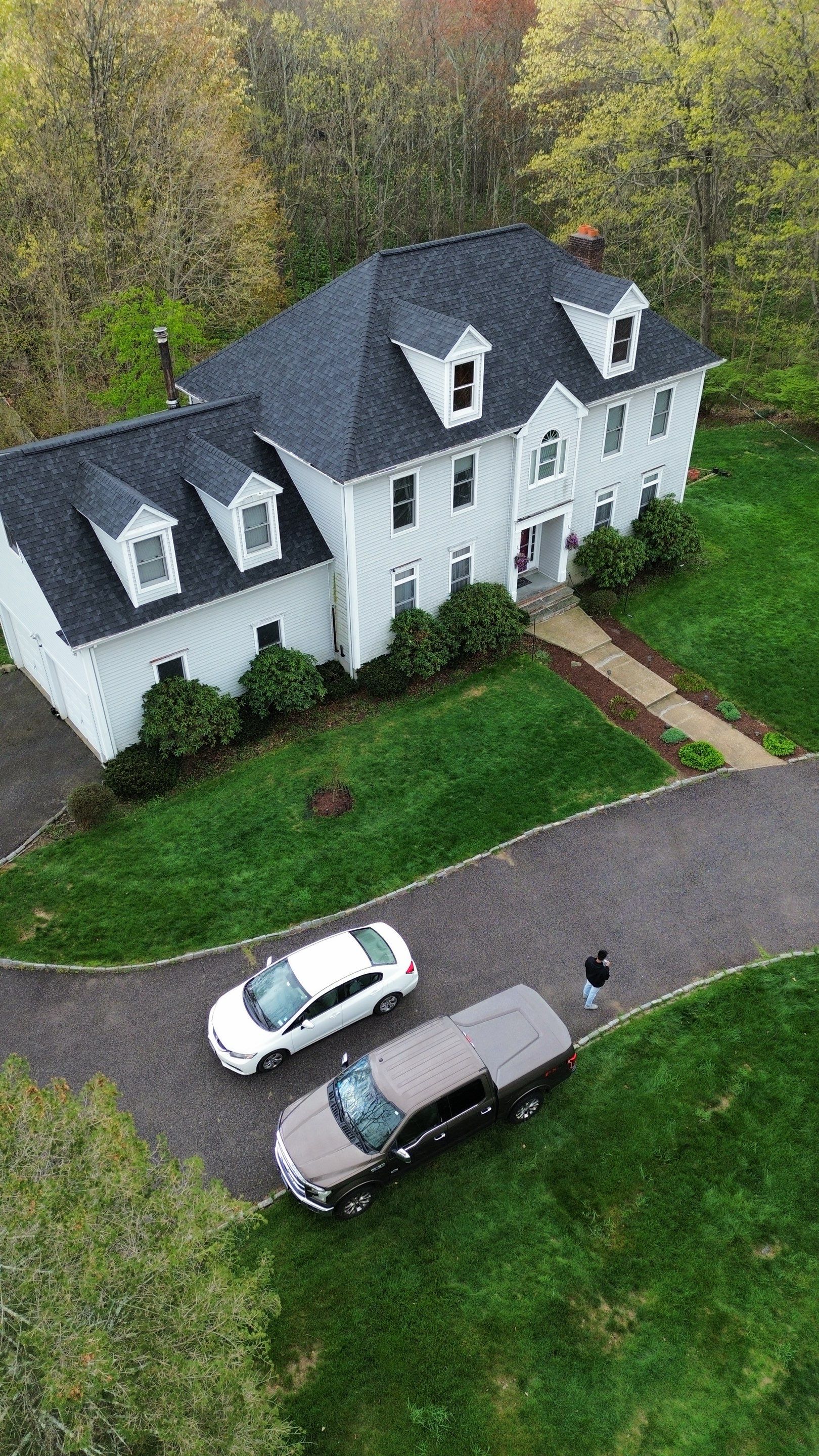 Owens Corning Duration: Onyx Black in Orange, Connecticut by Golden Shield Roofing