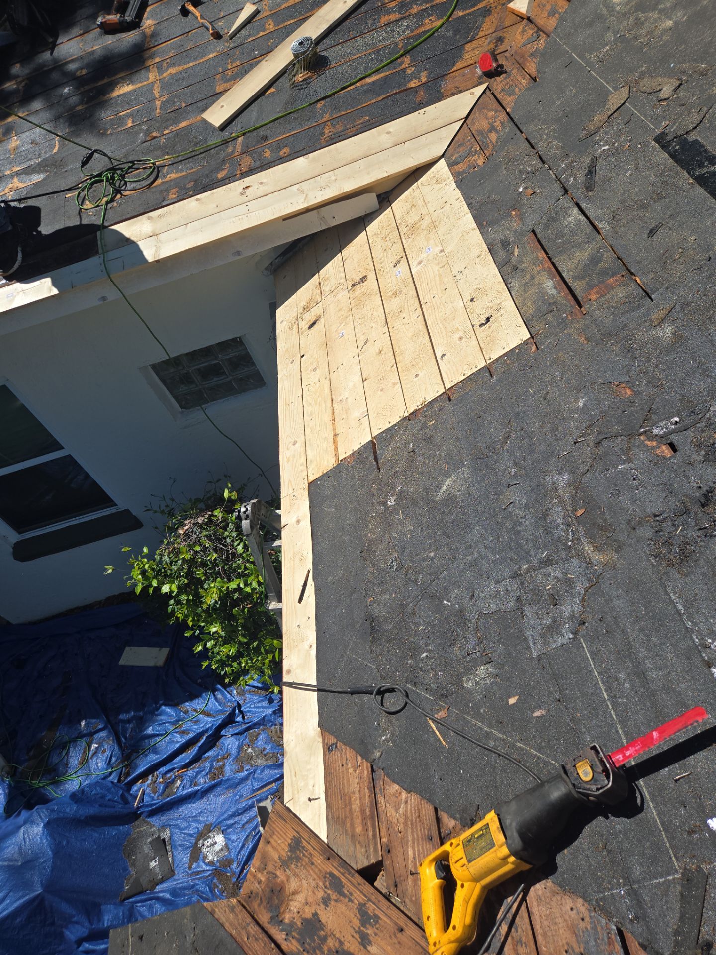 Project in St. Petersburg 33710 by Mitchell Roofing Company LLC 