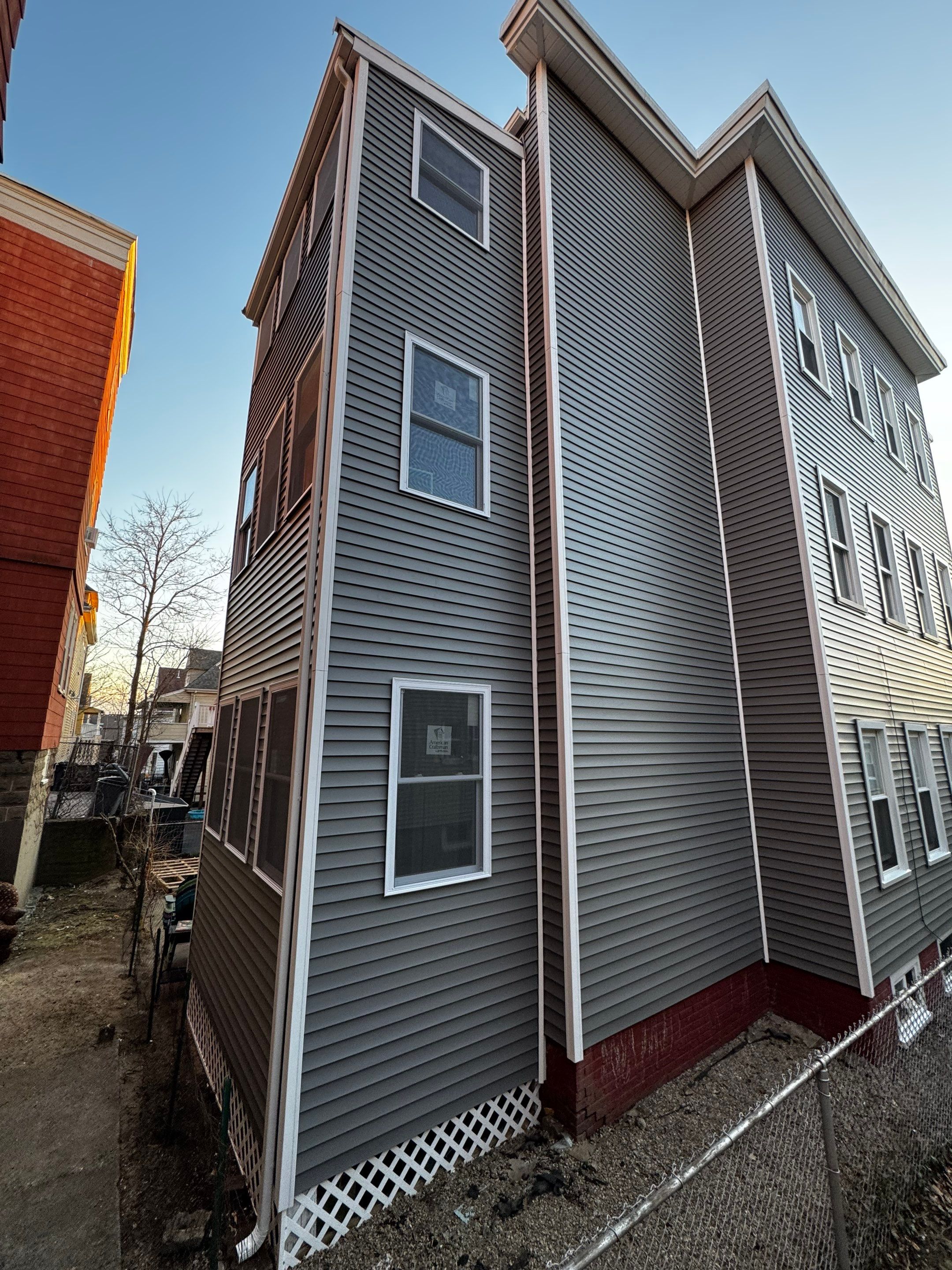 Tyee Siding  by Tyee Construction Corp