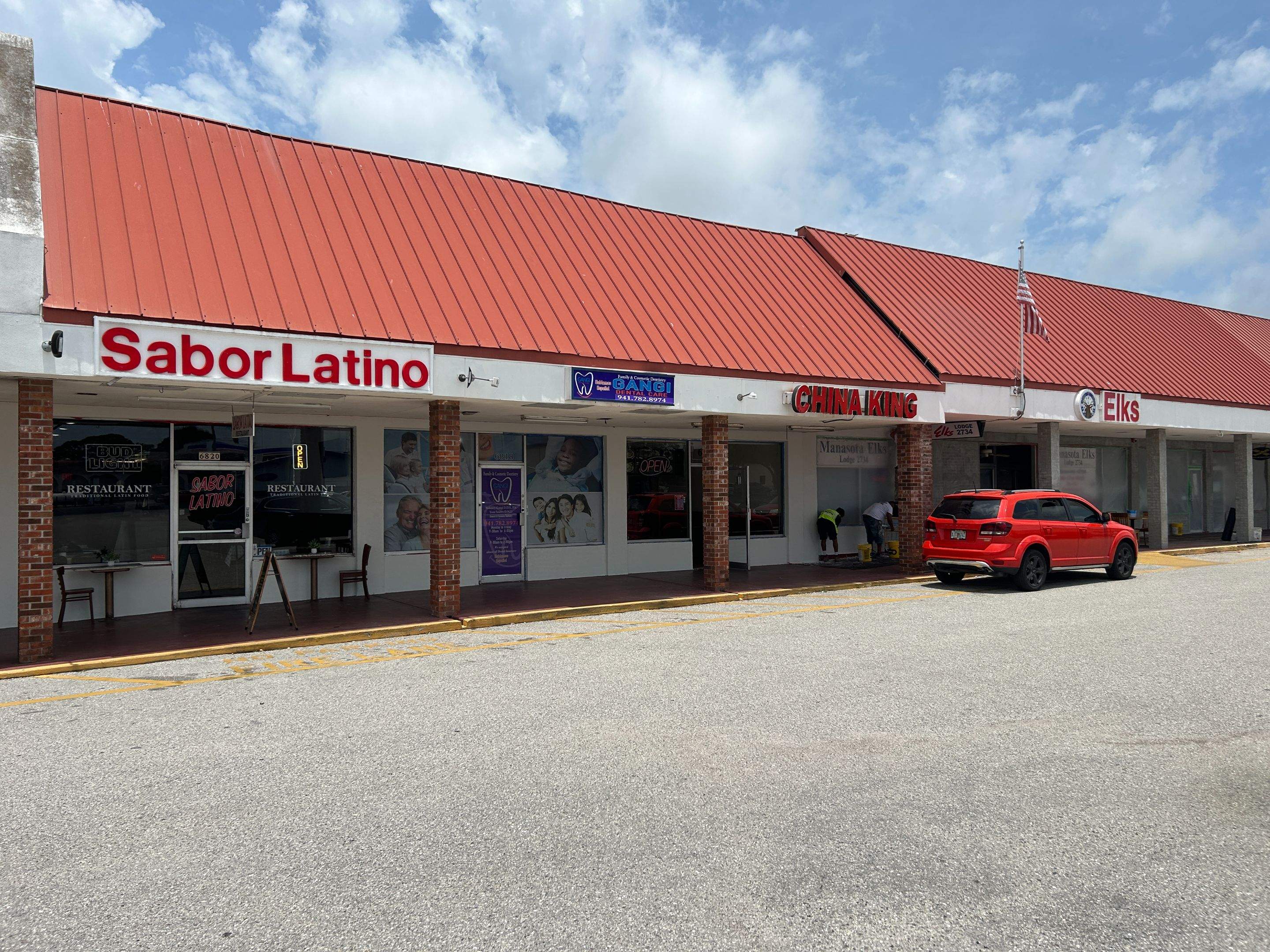 Modern Commercial Facade Remodel for Bradenton Shopping Center by U.S. Exterior Solutions