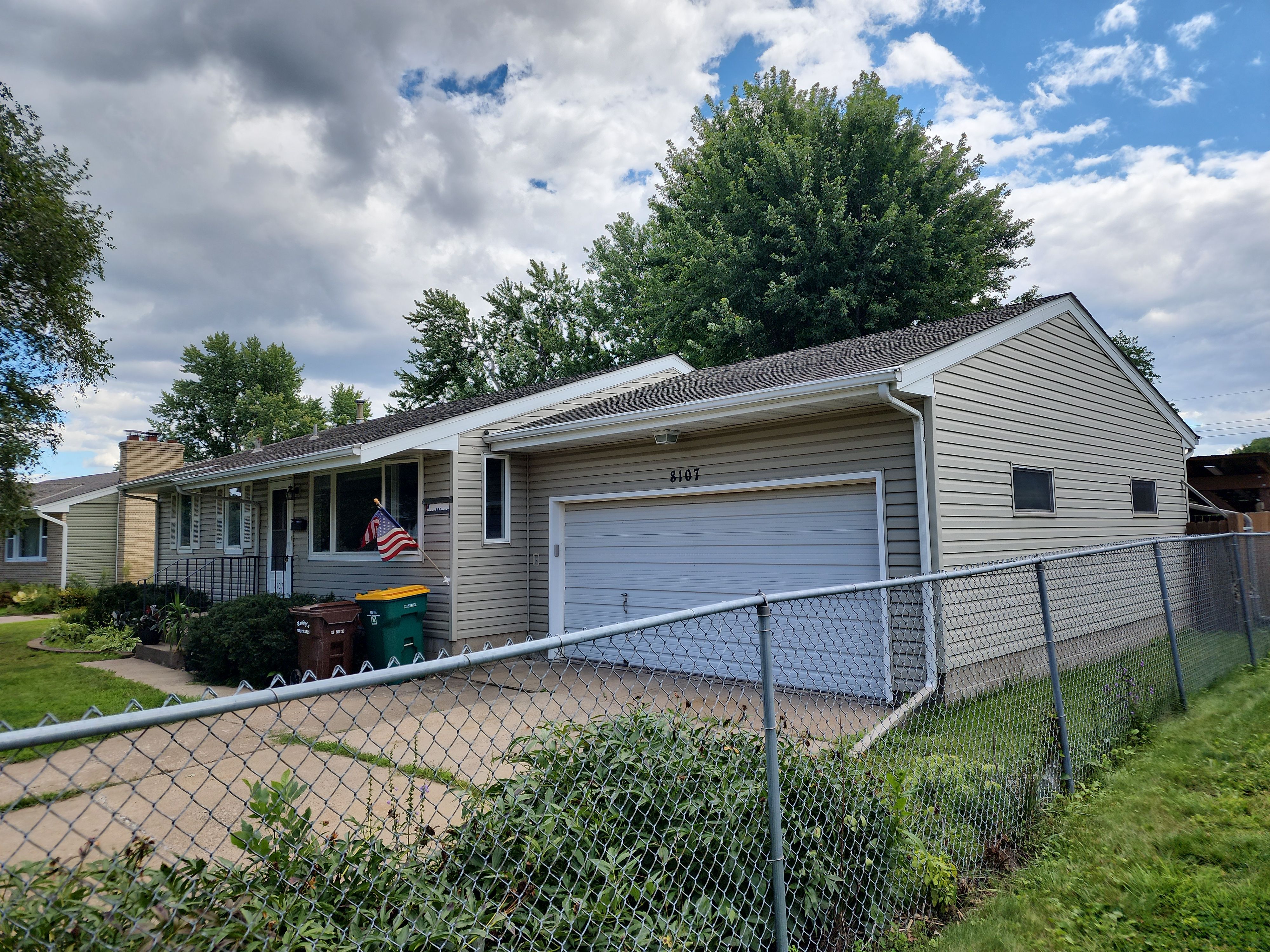 Mastic Quest – Quiet Willow Siding Replacement | Crystal, MN by First Impressions Exteriors
