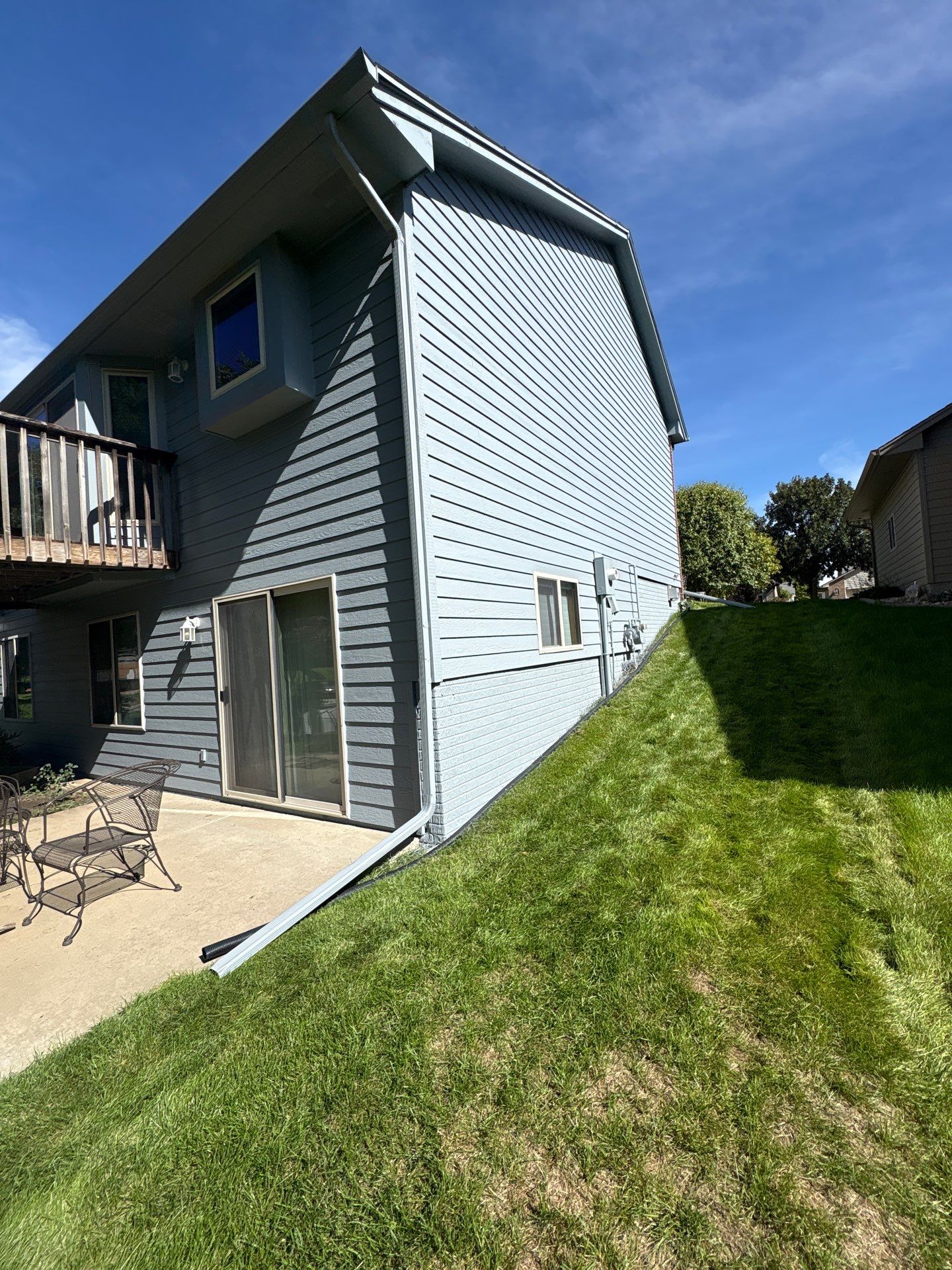 Exterior Painting for Vinyl Siding and Trim in Sioux Falls by Select Painting, Coatings & Garage Cabinets