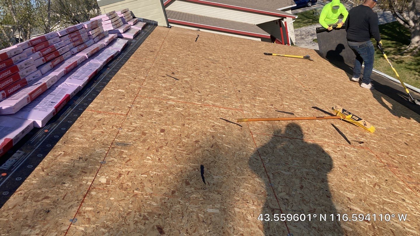 Nampa Idaho Single Level Residential Roofing Installation using Owens Corning by ID Roofing LLC