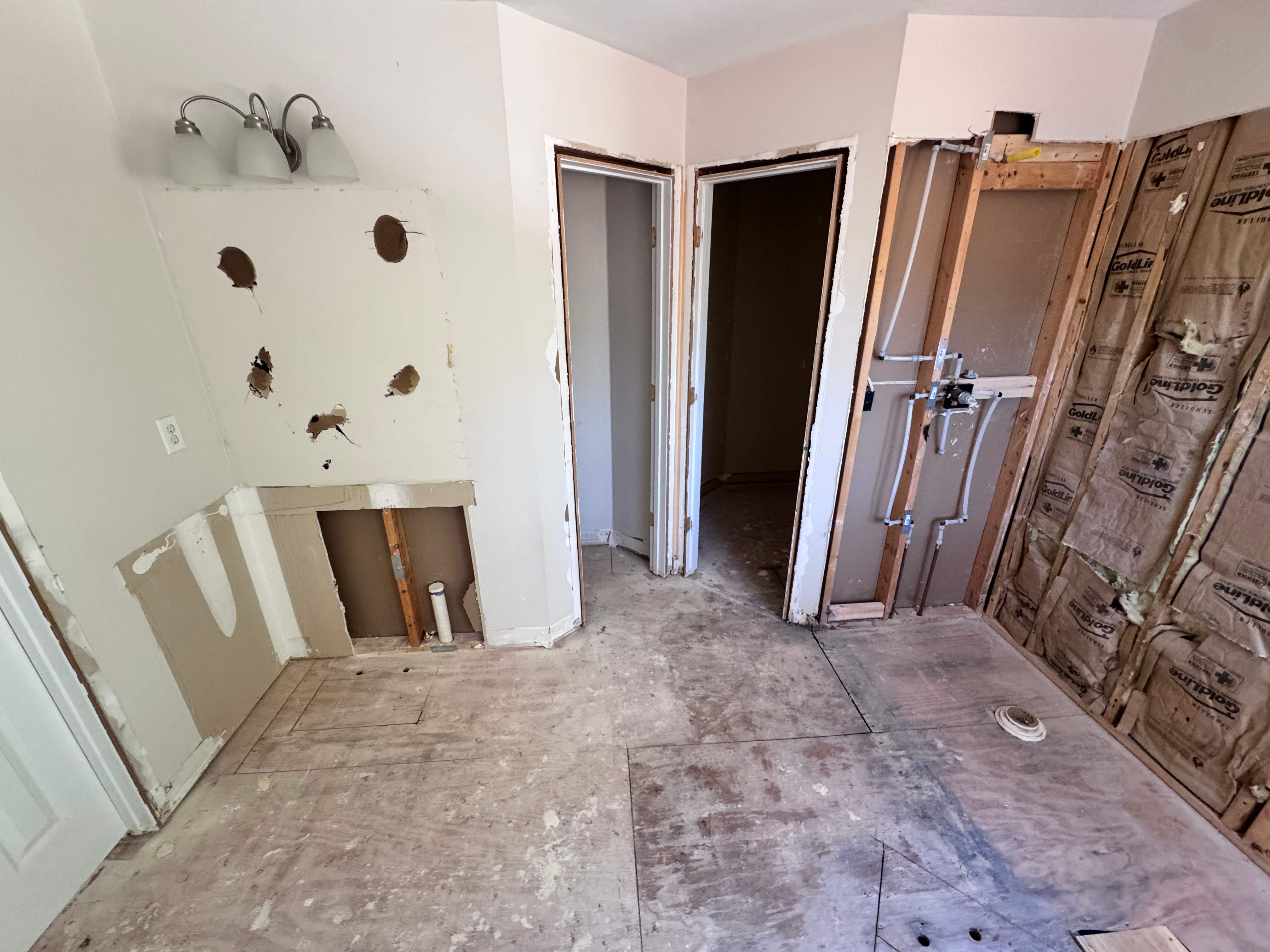 Master bathroom renovation by Prudencio