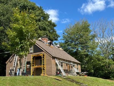 Pittsfield, NH – Owens Corning TruDefinition® Roof Installation