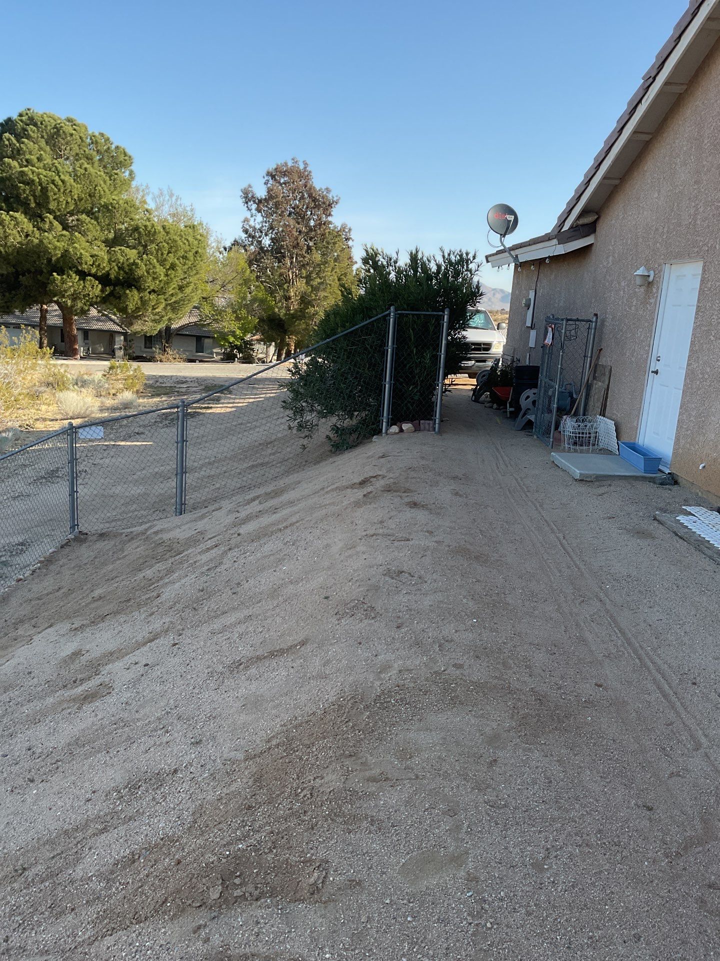 Fence Installation using Vinyl by Fence Guys Inc. 