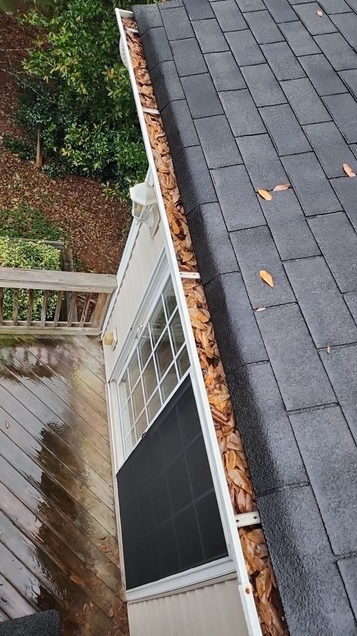 House Wash using cleaner by Power Wash Masters LLC