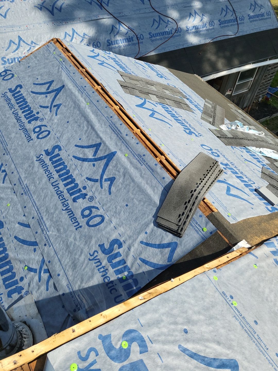 ATLAS PINNACLE: COASTAL GRANITE by Eagle Eye Roofing