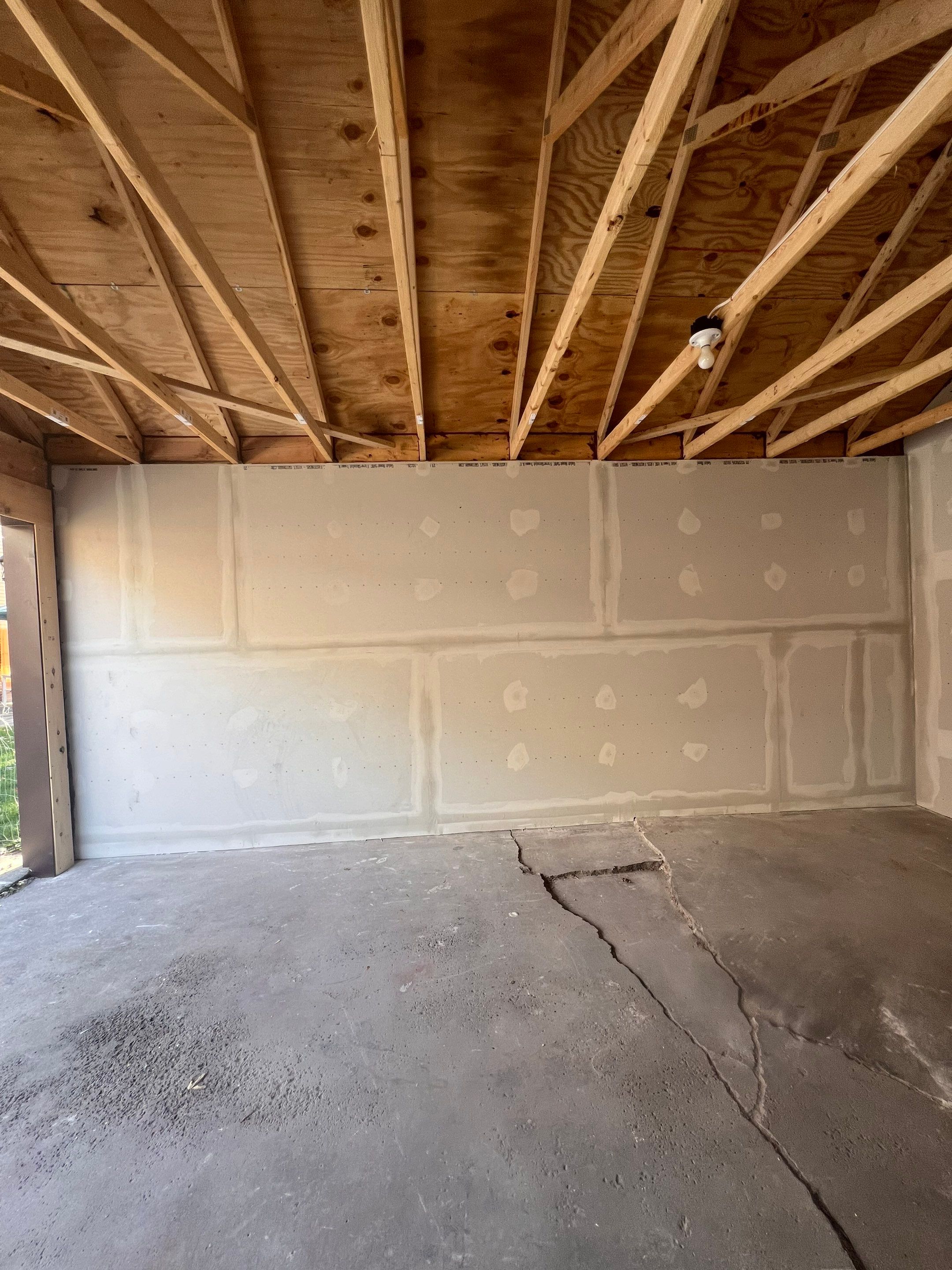 Garage Roof by Ivy Lea Construction