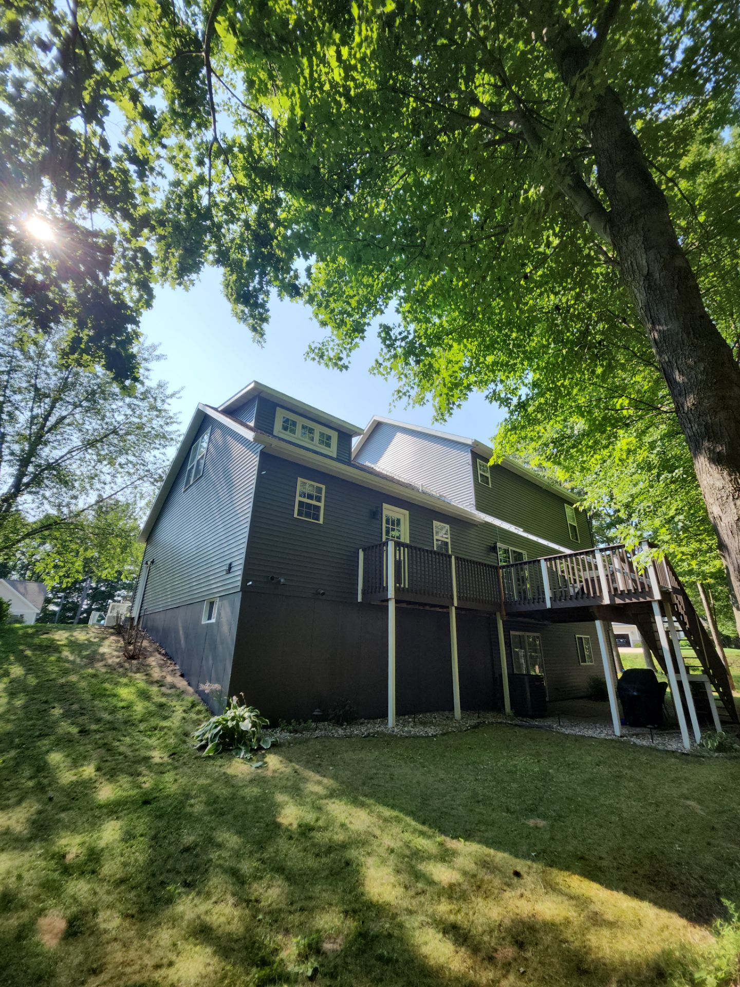 Exterior home painting. by Gordon Painting