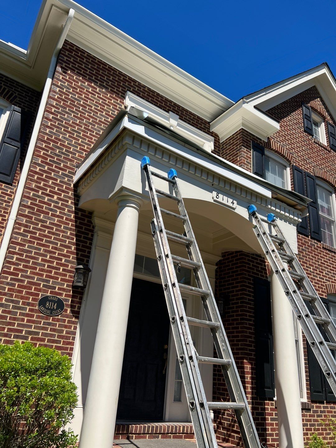 Springfield: CertainTeed Landmark Pro Designer Shingles in Max Def Charcoal Black by RM Banning, Inc.