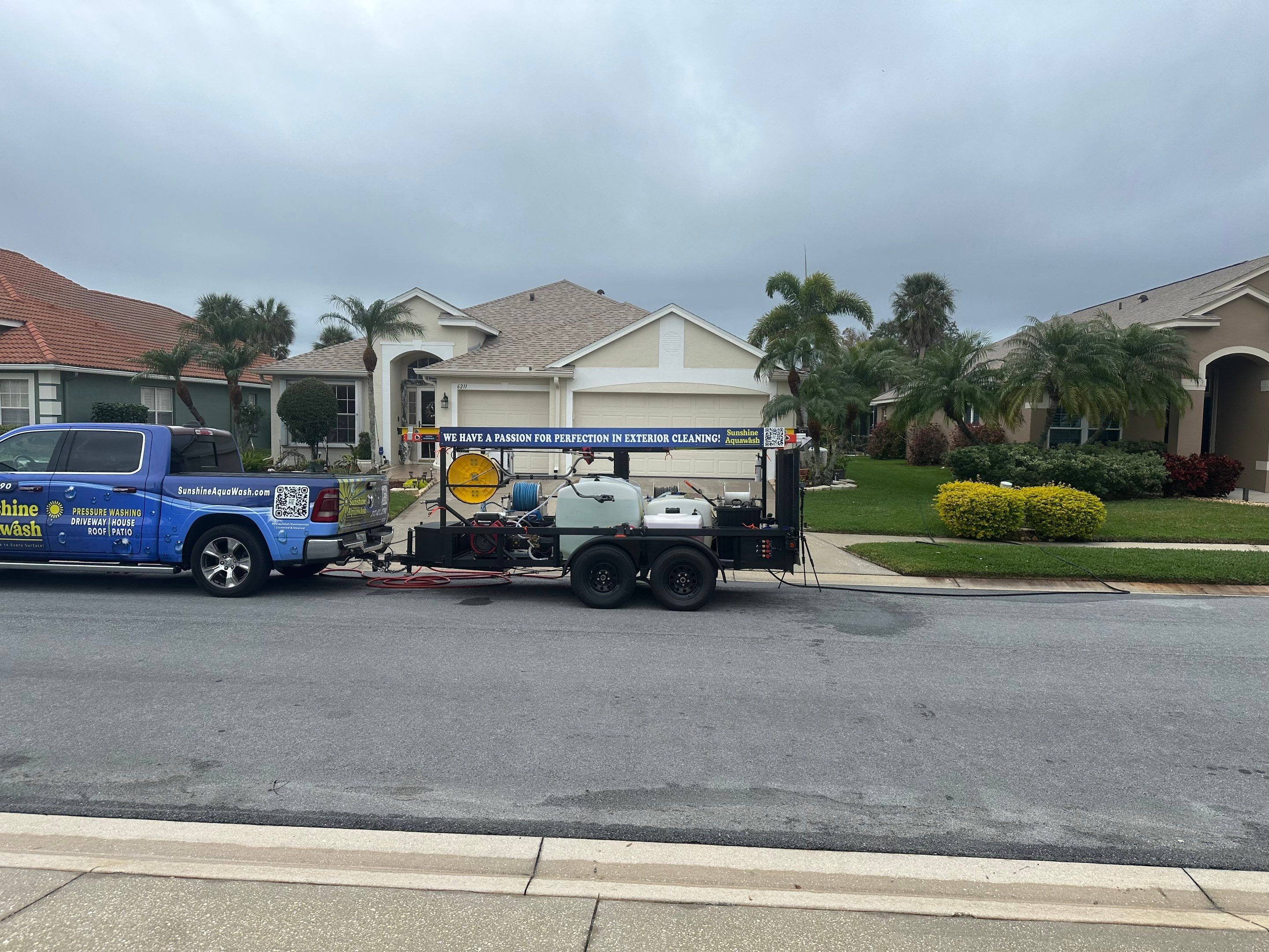 Driveway Cleaning and Rust Treatment - Fairways at Imperial Lakes, Palmetto, FL | Sunshine AquaWash by Sunshine AquaWash