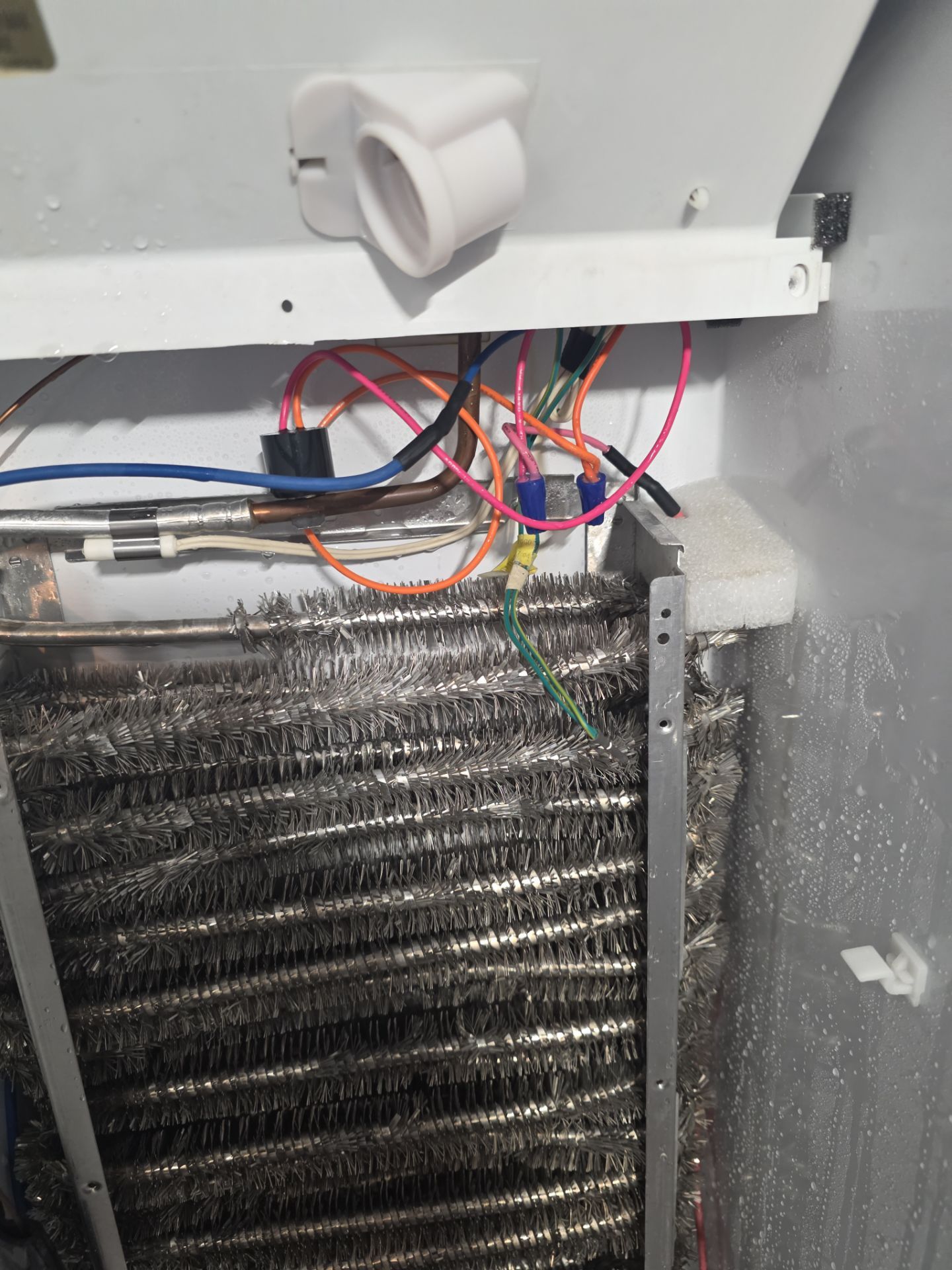 GE Refrigerator Control Board Replacement and Defrost Repair in Groveland by AMB-WORKS APPLIANCE REPAIR