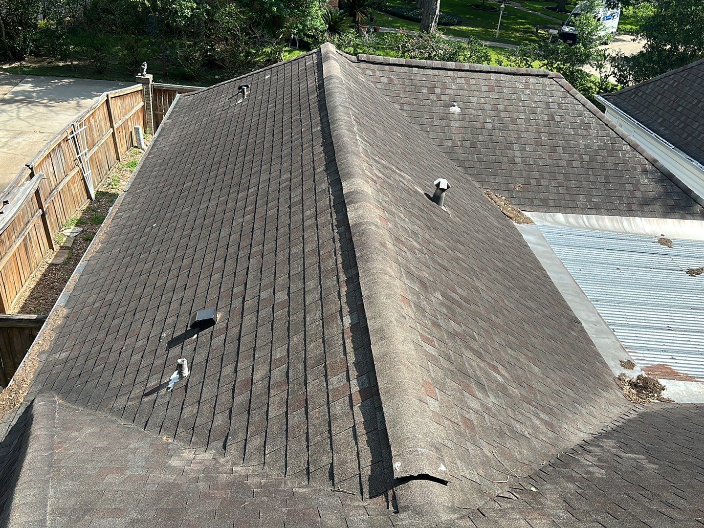 Residential Roofing Installation using Owen's Corning Duration (Lifetime) Shingles by Roof Repair Company