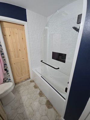 Bathtub - White- Piazza -Black Trim