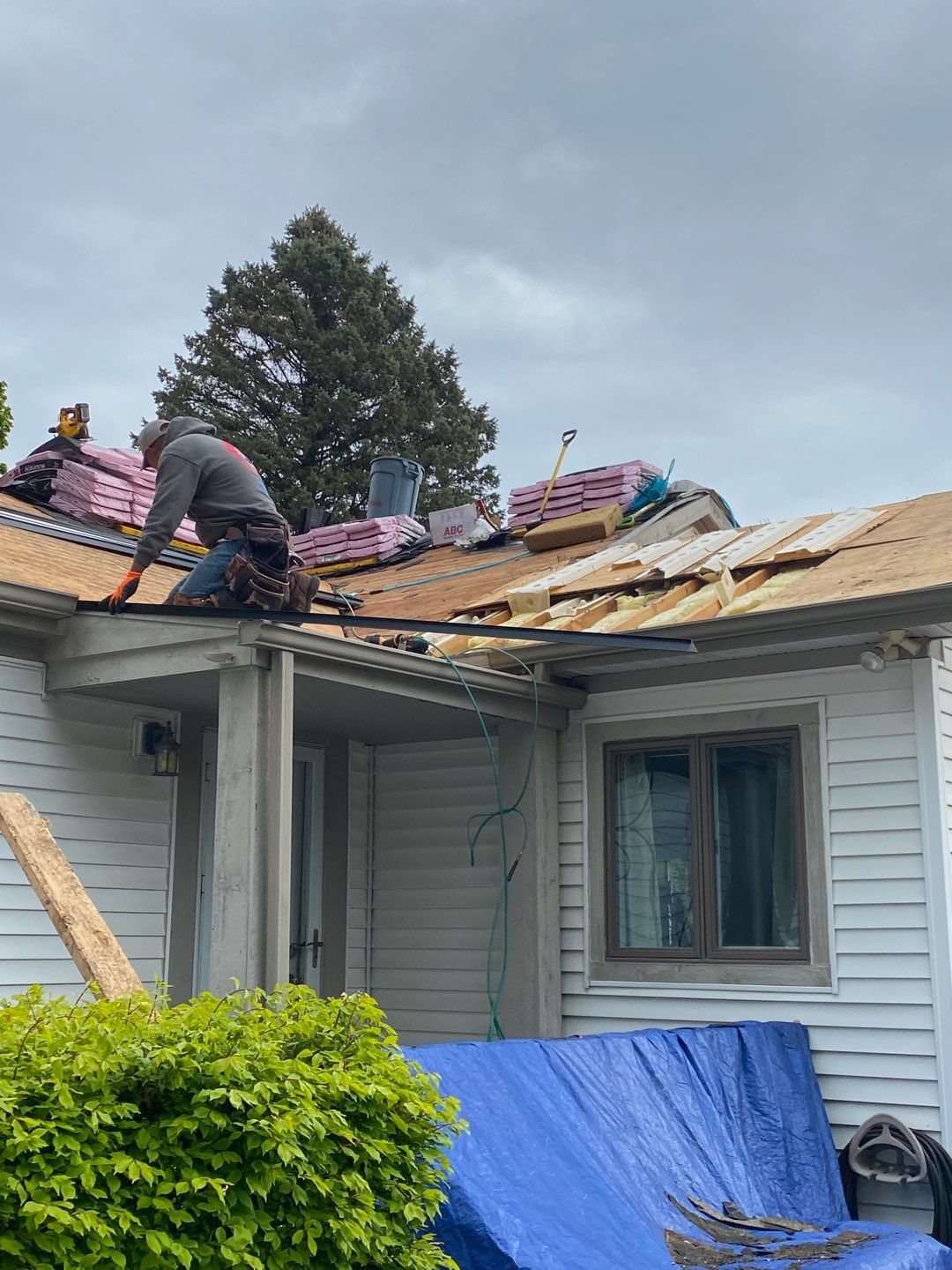 Roof Replacement using Owens Corning by 180 Contractors