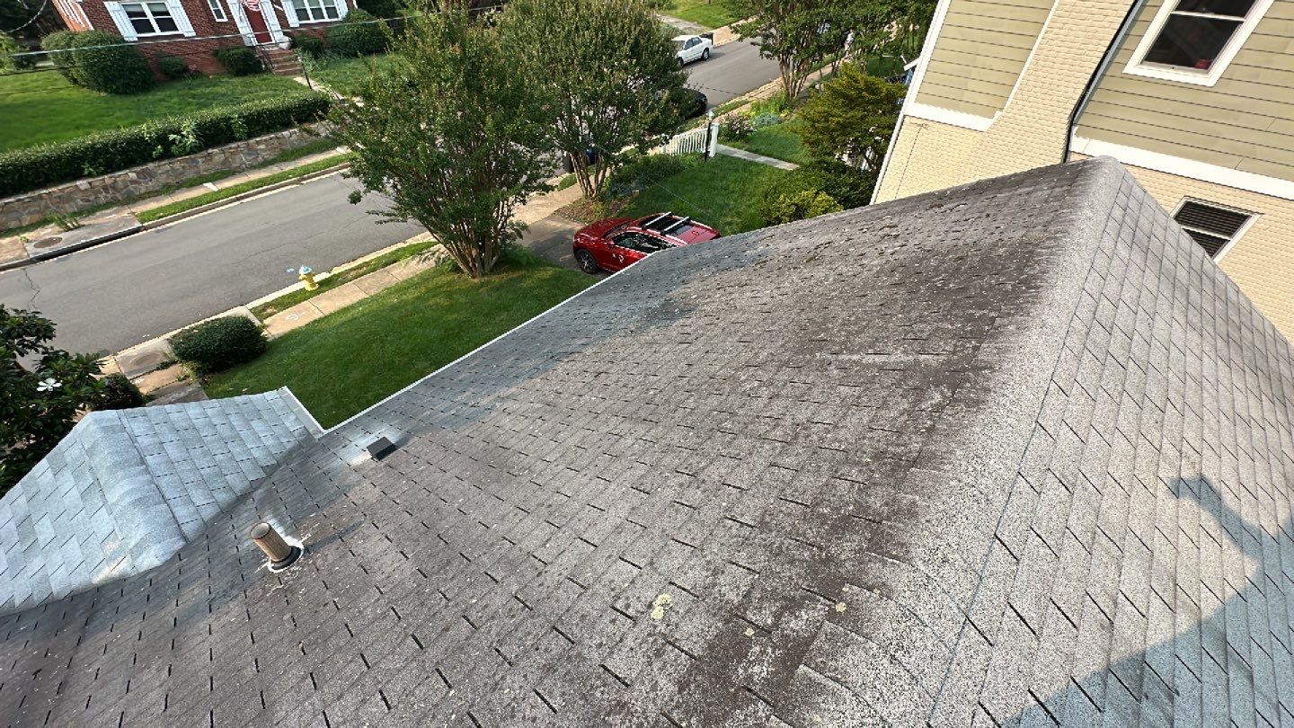 Arlington: CertainTeed Landmark Designer Shingles in Colonial Slate by RM Banning, Inc.