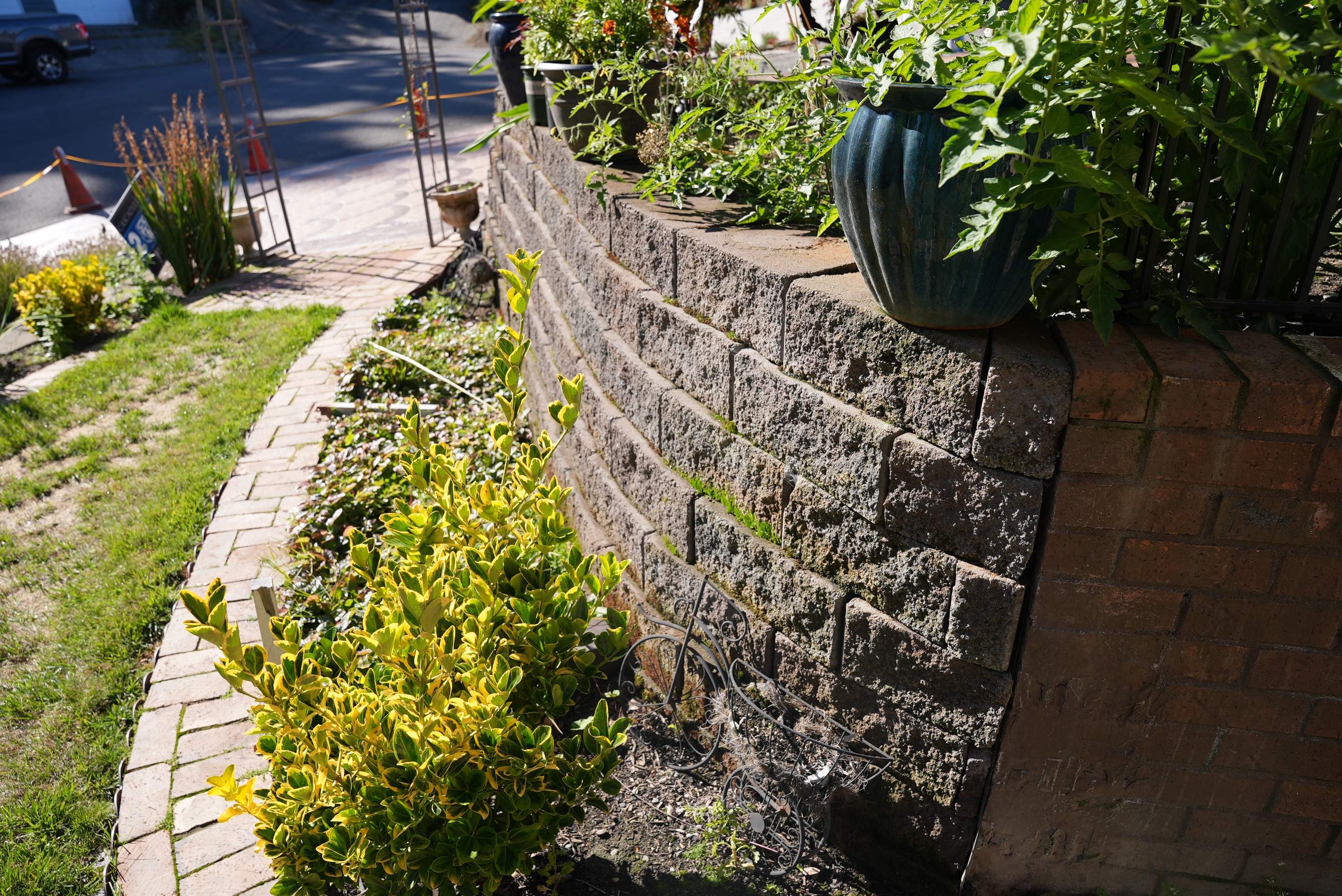 Mehta | Tiled Driveway with Sealer & Retaining Wall  by Jireh Asphalt & Concrete Inc 