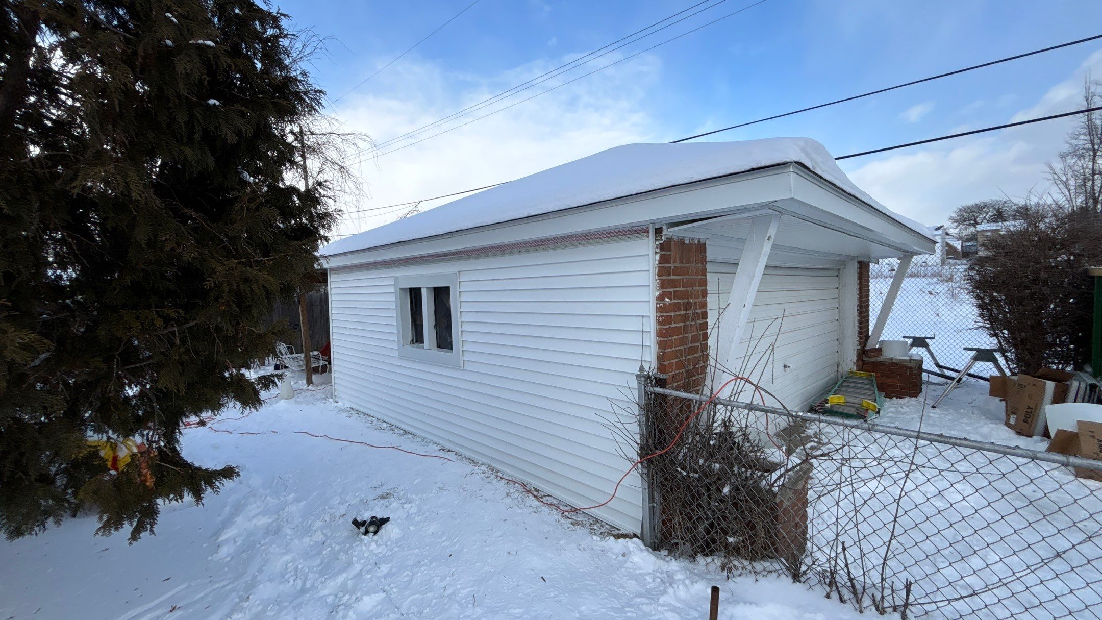 Siding Replacement using Alside D4 Odyssey-Plus Dutchlap White by 180 Contractors