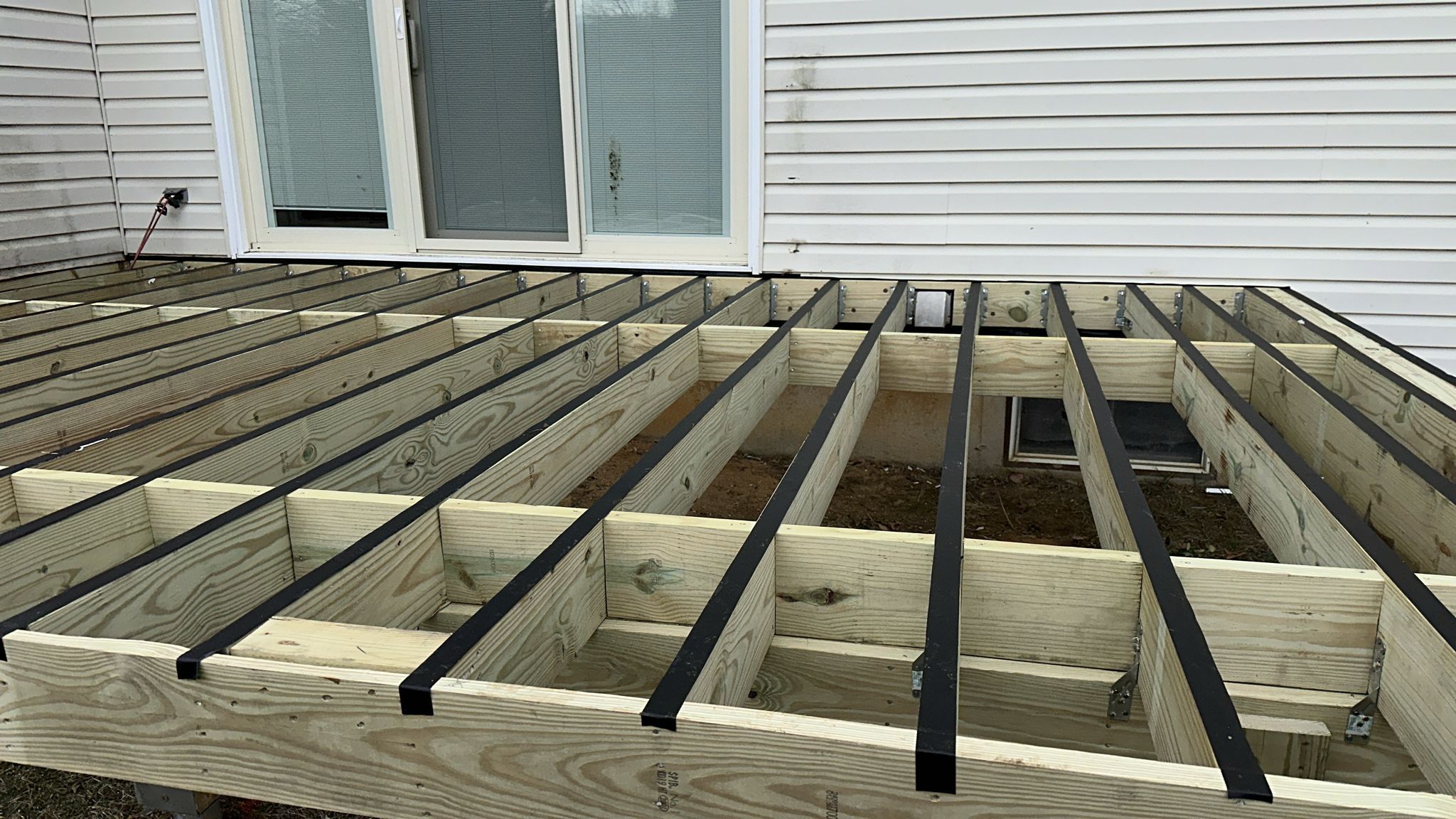 New Deck in Manalapan, New Jersey by deck guardian
