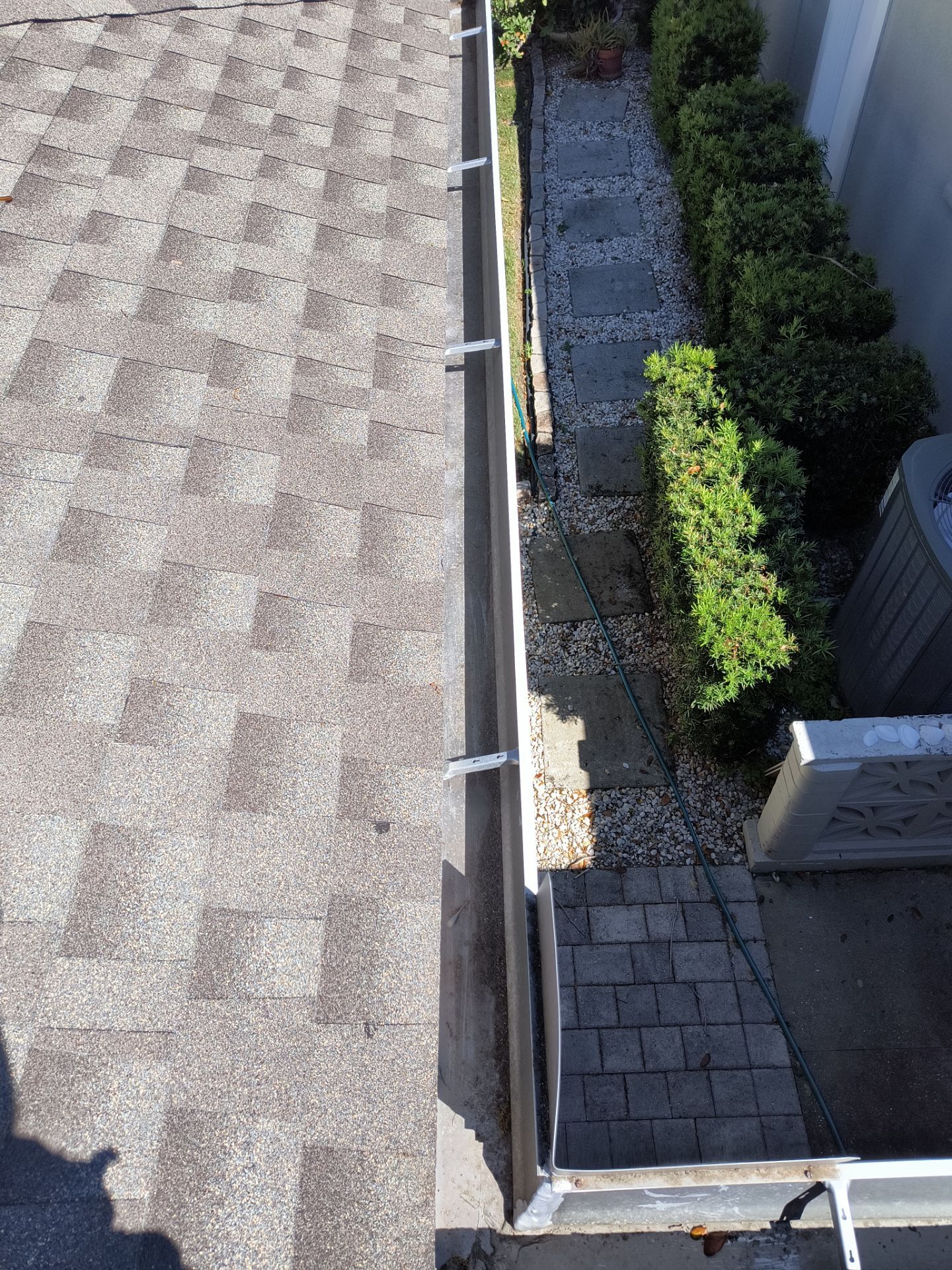 Leaf Guard using Gutter Guards in Sarasota FL by Gutter Professors
