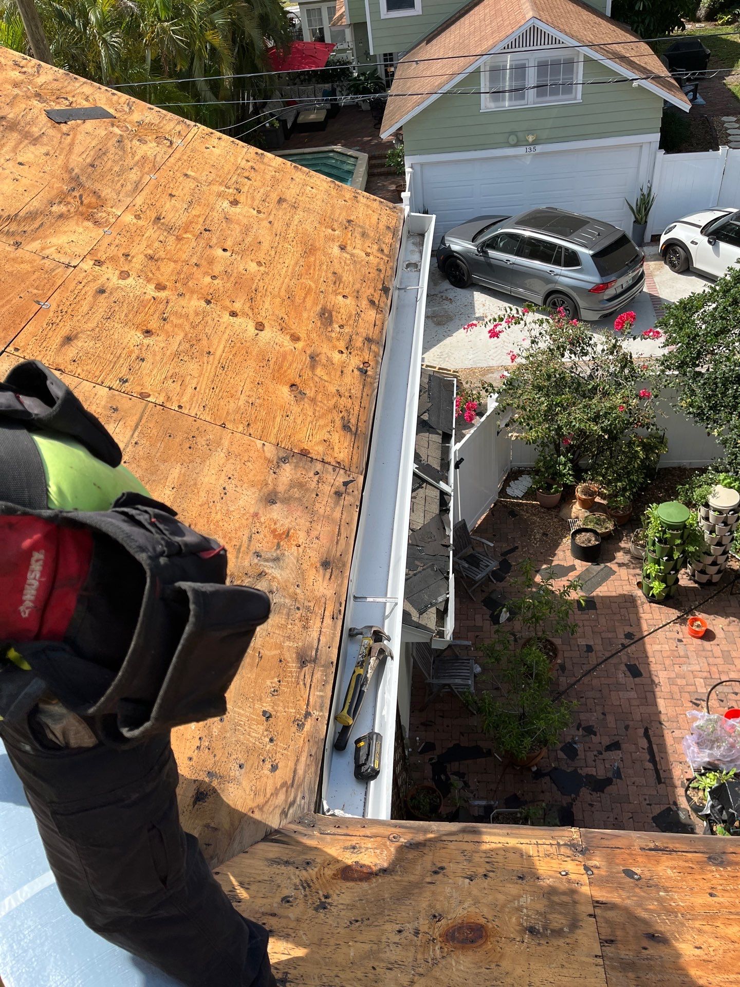 Project in St. Petersburg 33704 by Mitchell Roofing Company LLC 