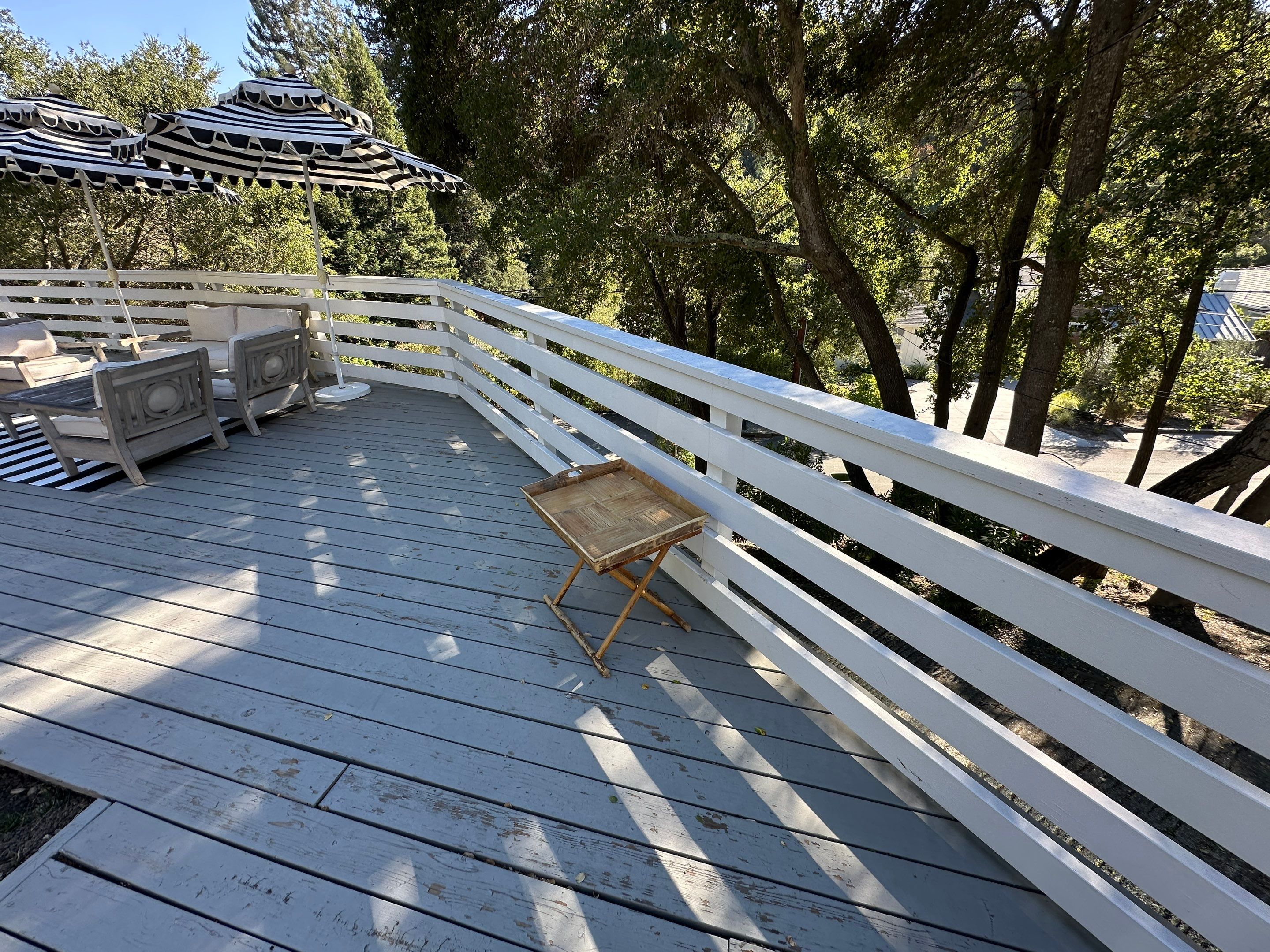 Deck Repaint using Sherwin-Williams by Herrera’s Bay Area Painting inc.