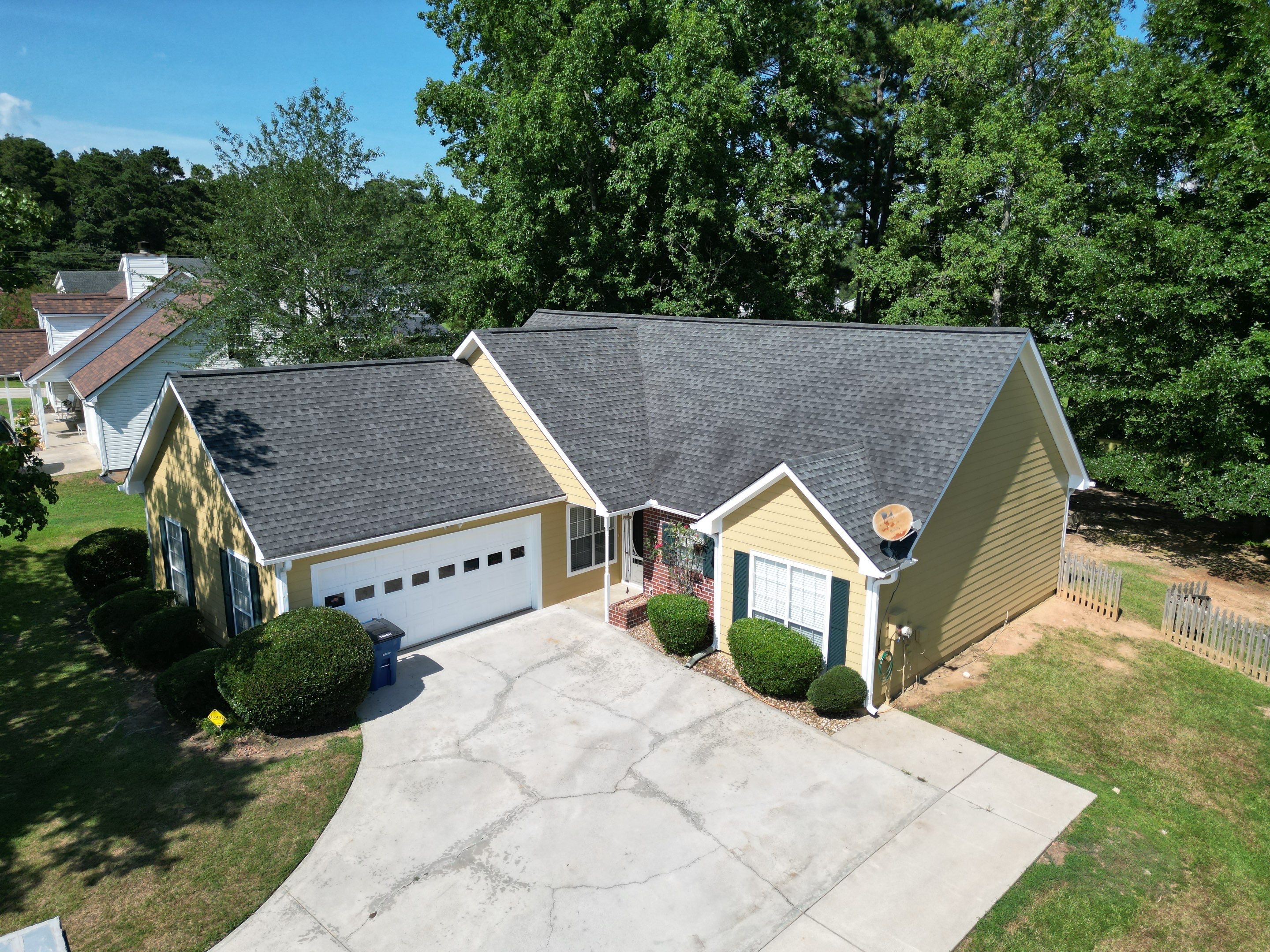Siding replacement  by Deerfield Roofing LLC