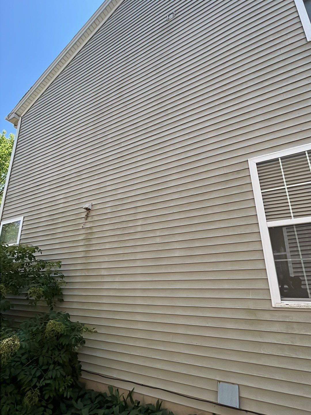 Roof/Siding Damage by G2