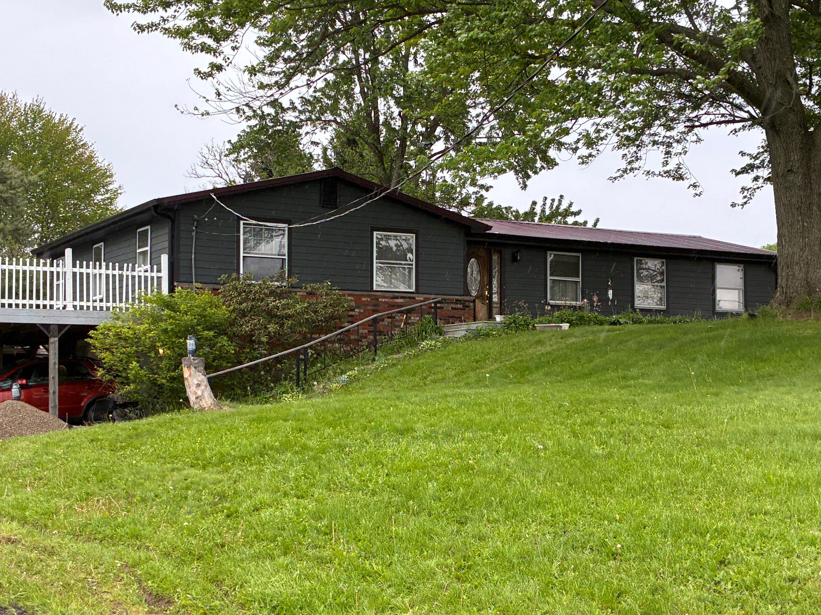 James Hardie Iron Gray in Enon Valley by Ideal Siding Pittsburgh
