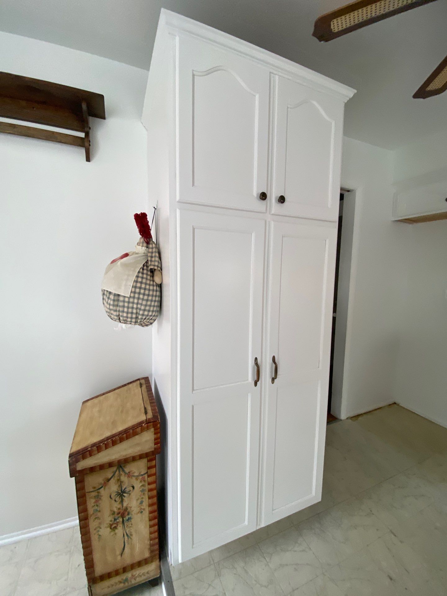 White Shaker Cabinet Refinishing and Painting in Sterling Heights by Top Shelf Painter