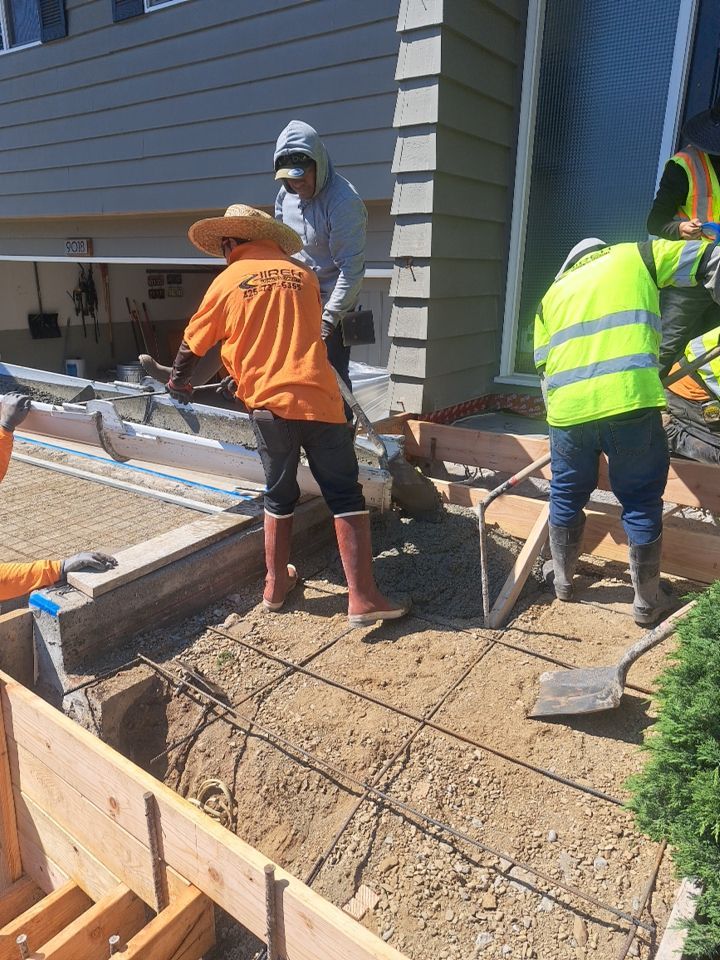 Justin | Retaining Wall, Landscape Project  by Jireh Asphalt & Concrete Inc 