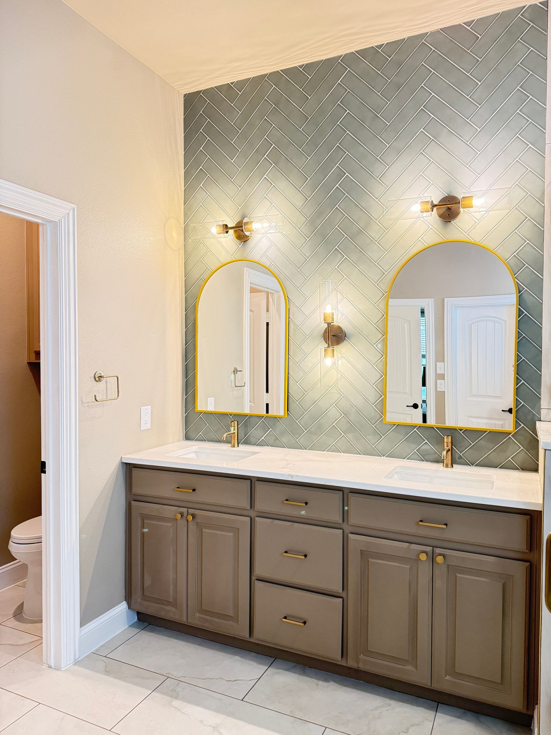 Kitchen & Primary Bath Remodel- McKinney, TX by C3 Custom Builds