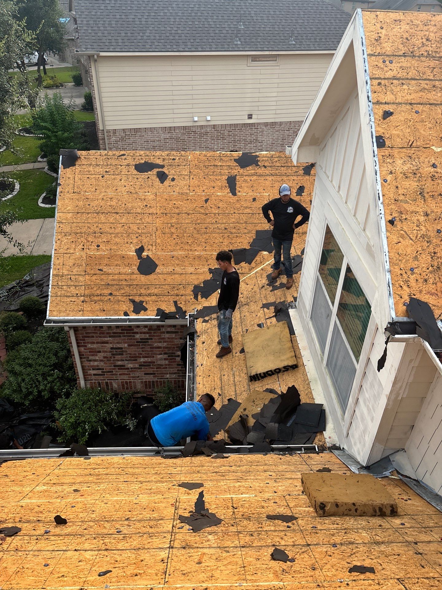 Residential Roofing Installation using Owen's Corning Duration (Lifetime) Shingles by Roof Repair Company