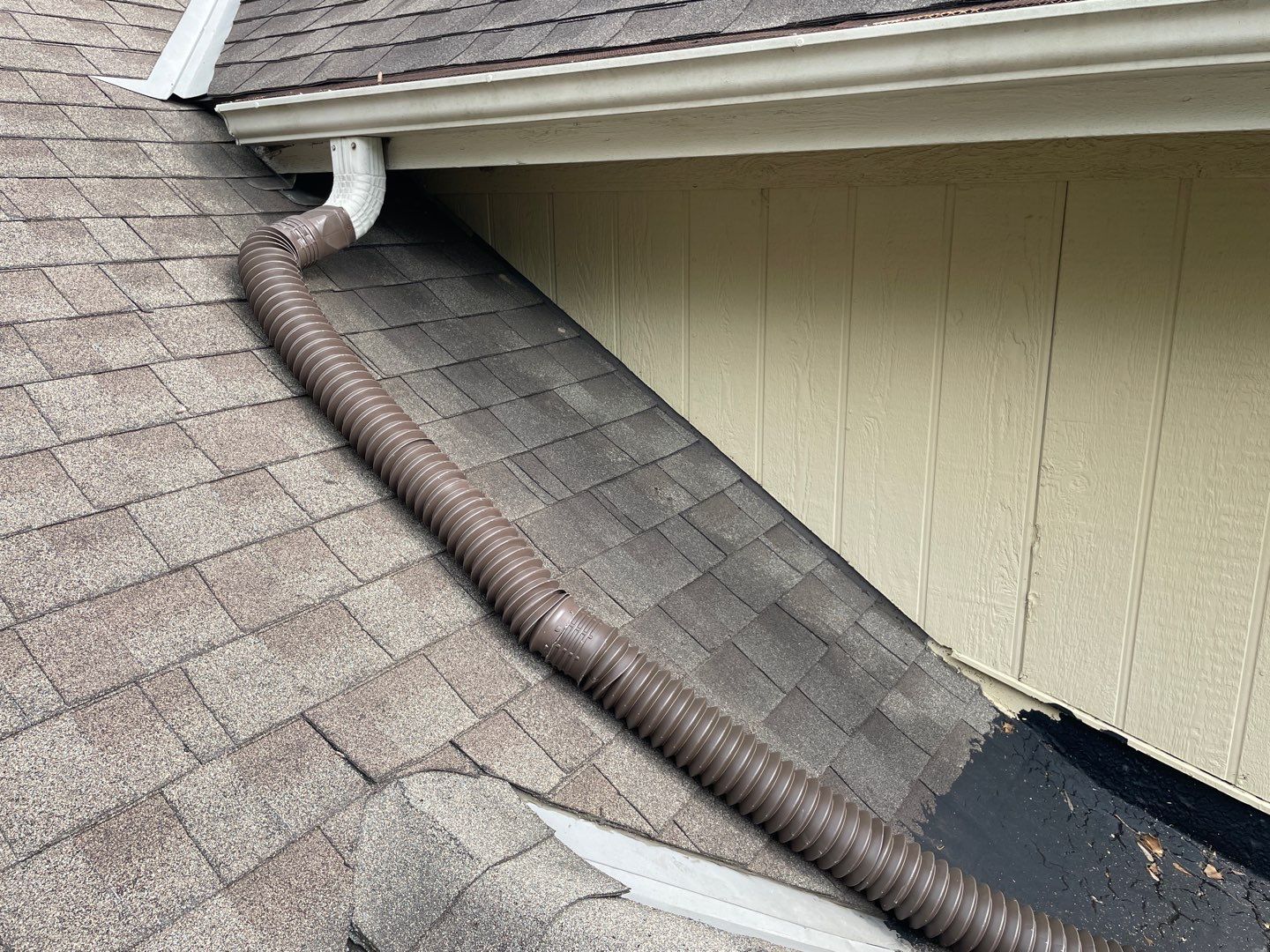Complete Home Makeover  by EEC  Windows, Siding & Roofing 