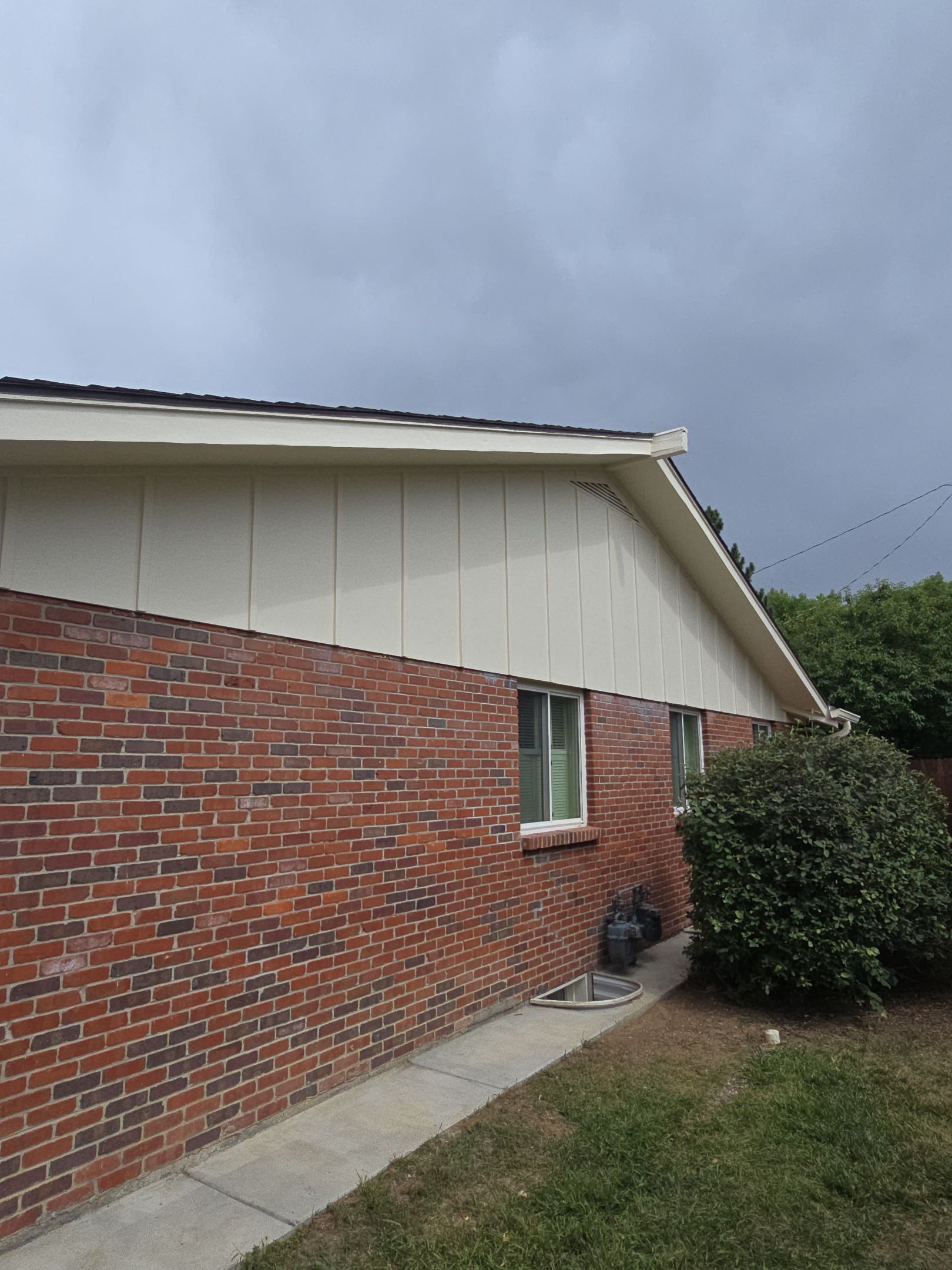 Restoring Beauty: Casa Blanca Makeover for This Duplex by J&M Painting LLC