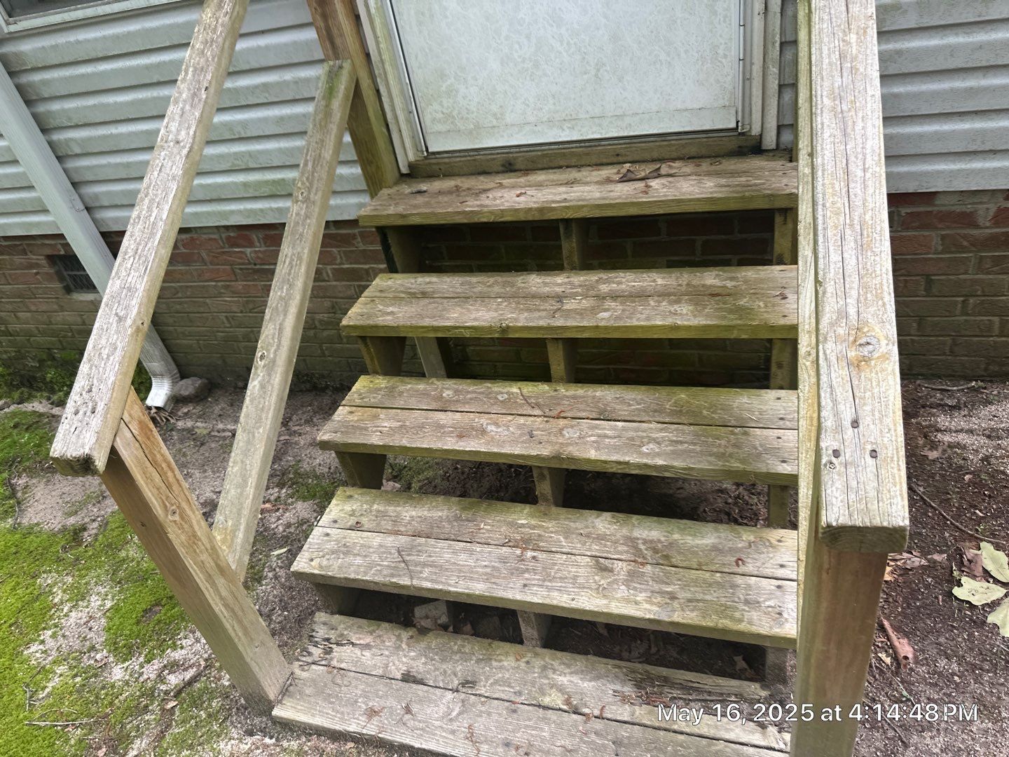 Wood Deck using Wood Sealant by DuraSeal