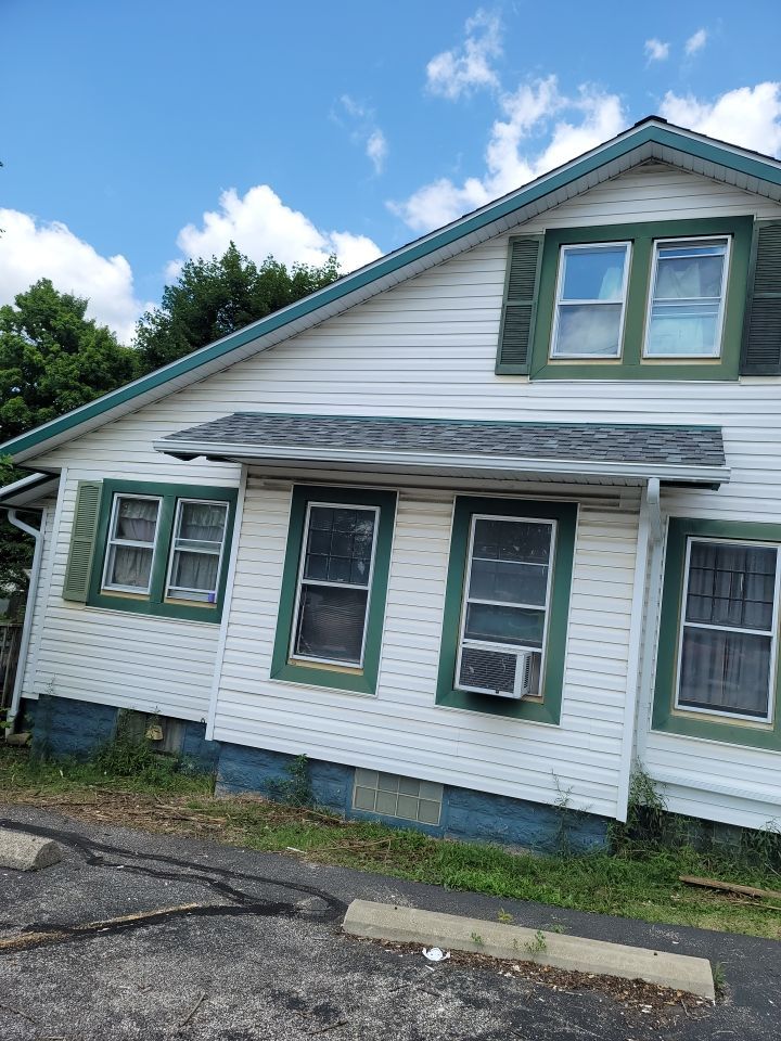 ATLAS PINNACLE COLOR: COASTAL GRANITE DRIP EDGE: WHITE by Eagle Eye Roofing